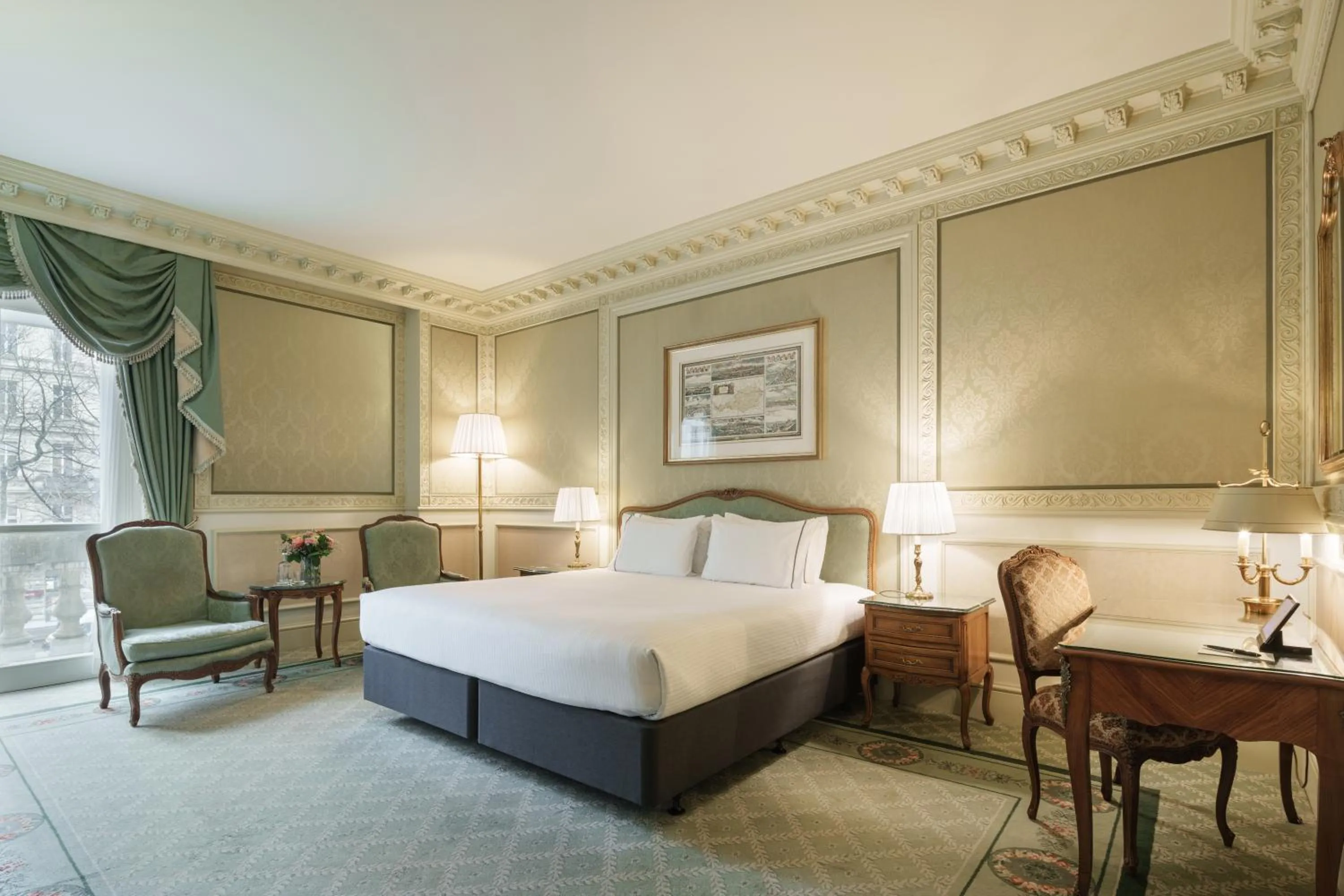 Bed in Eurostars Grand Hotel Wien