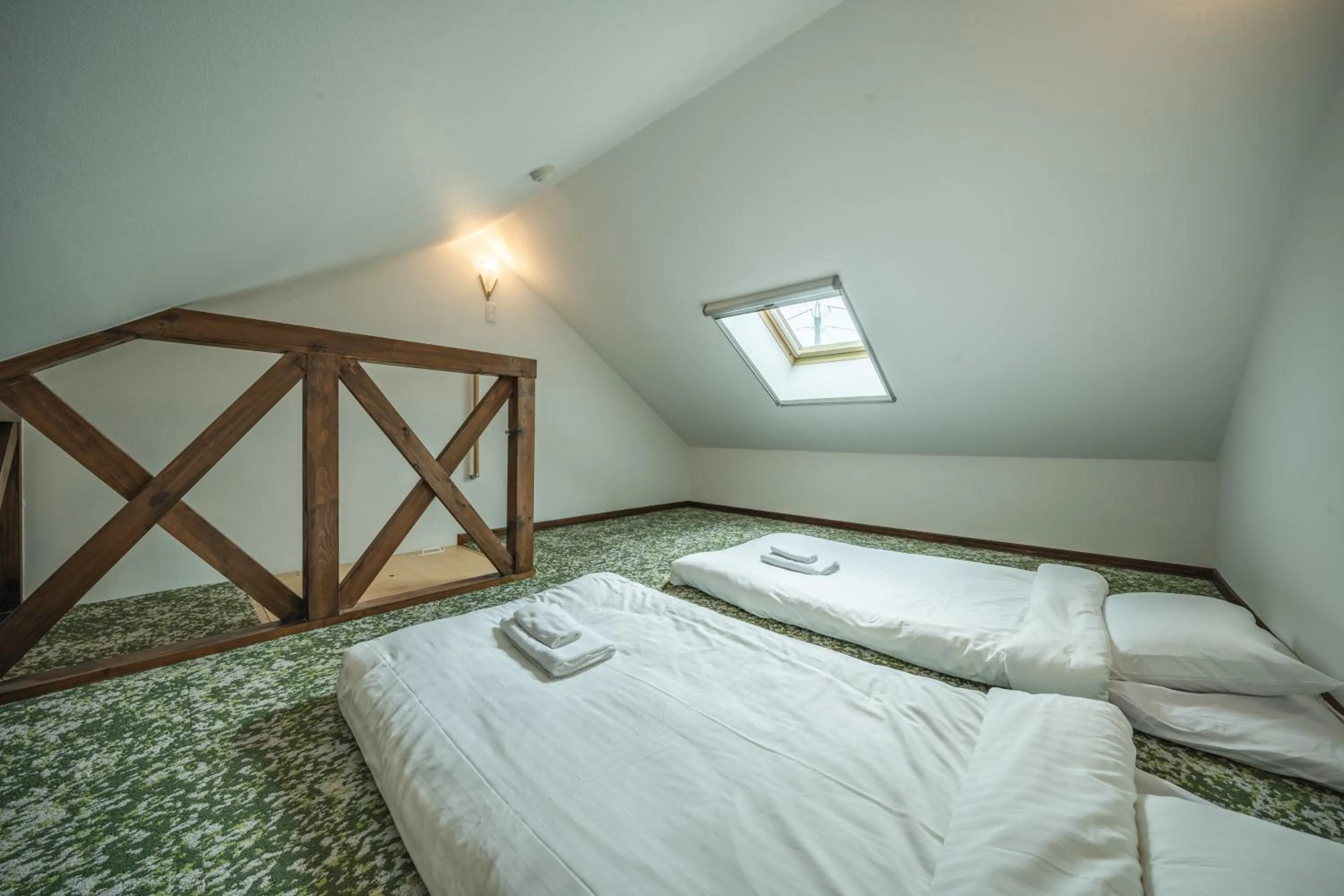 Photo of the whole room, Bed in Otaru Geihinkan