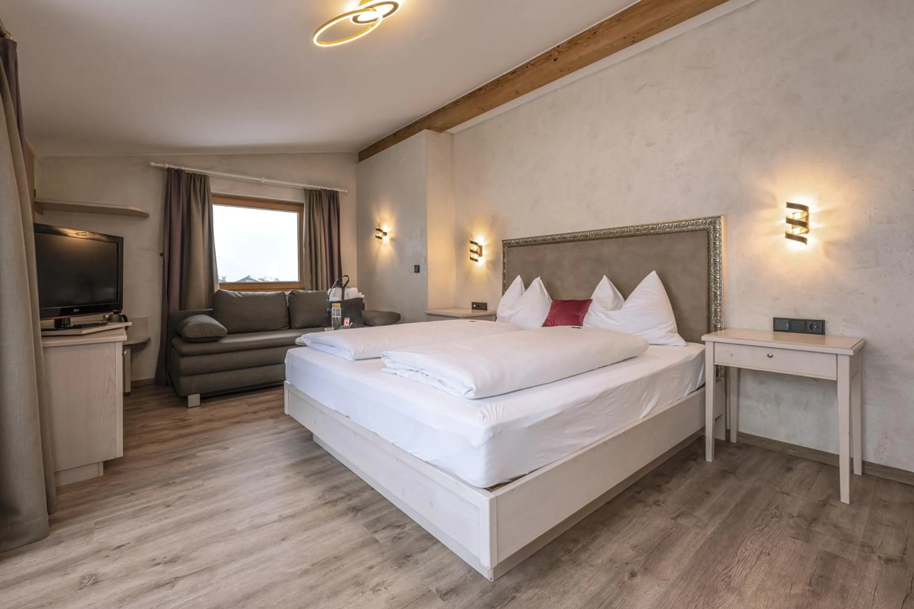 Photo of the whole room, Bed in Hotel Acherl