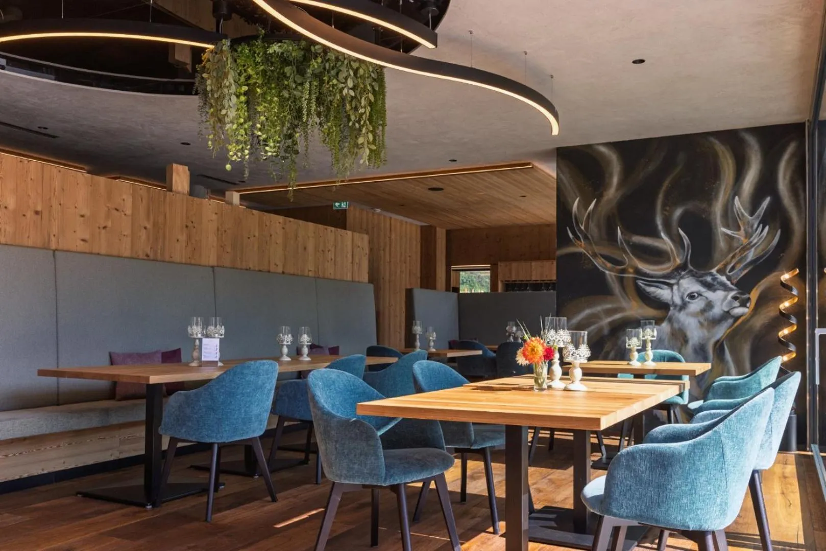 Restaurant/places to eat in Hotel Acherl