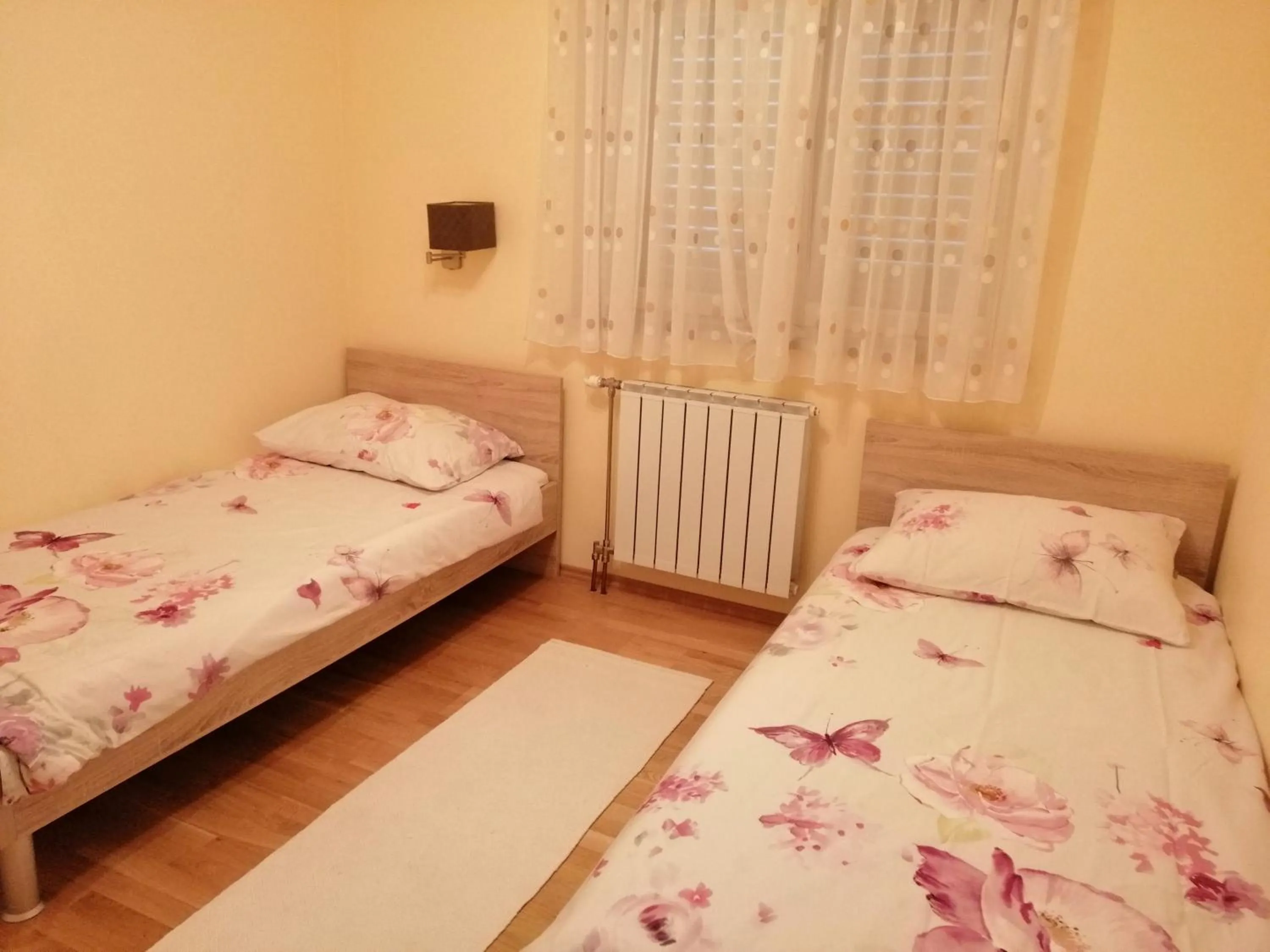 Bed in Apartment Markorcula
