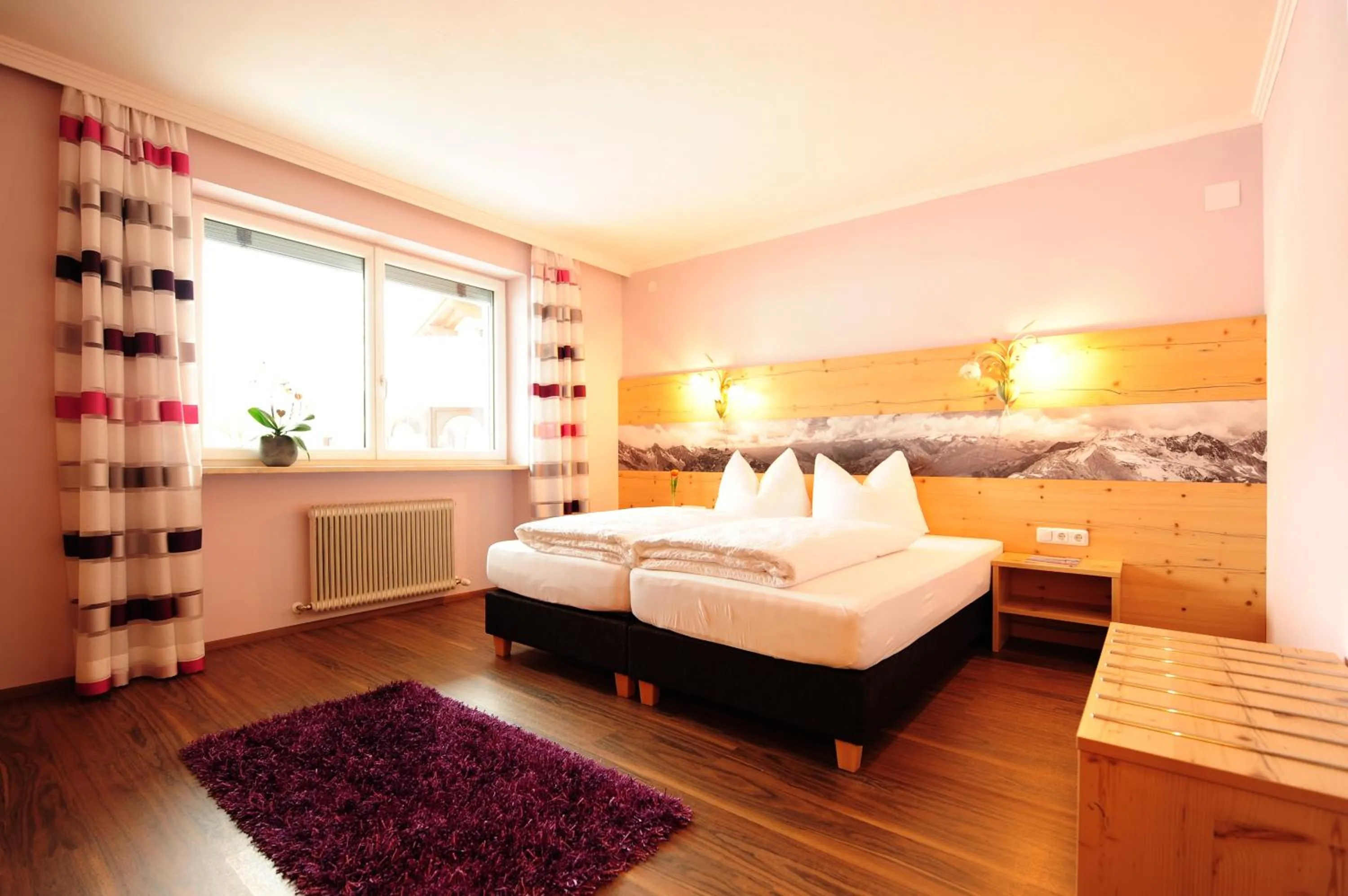 Bed in Hotel Gasthof Zum Schwanen