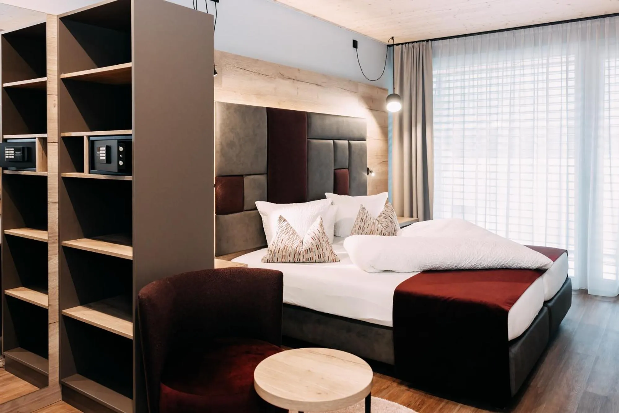 Bedroom, Bed in Hotel Gasthof Zum Schwanen