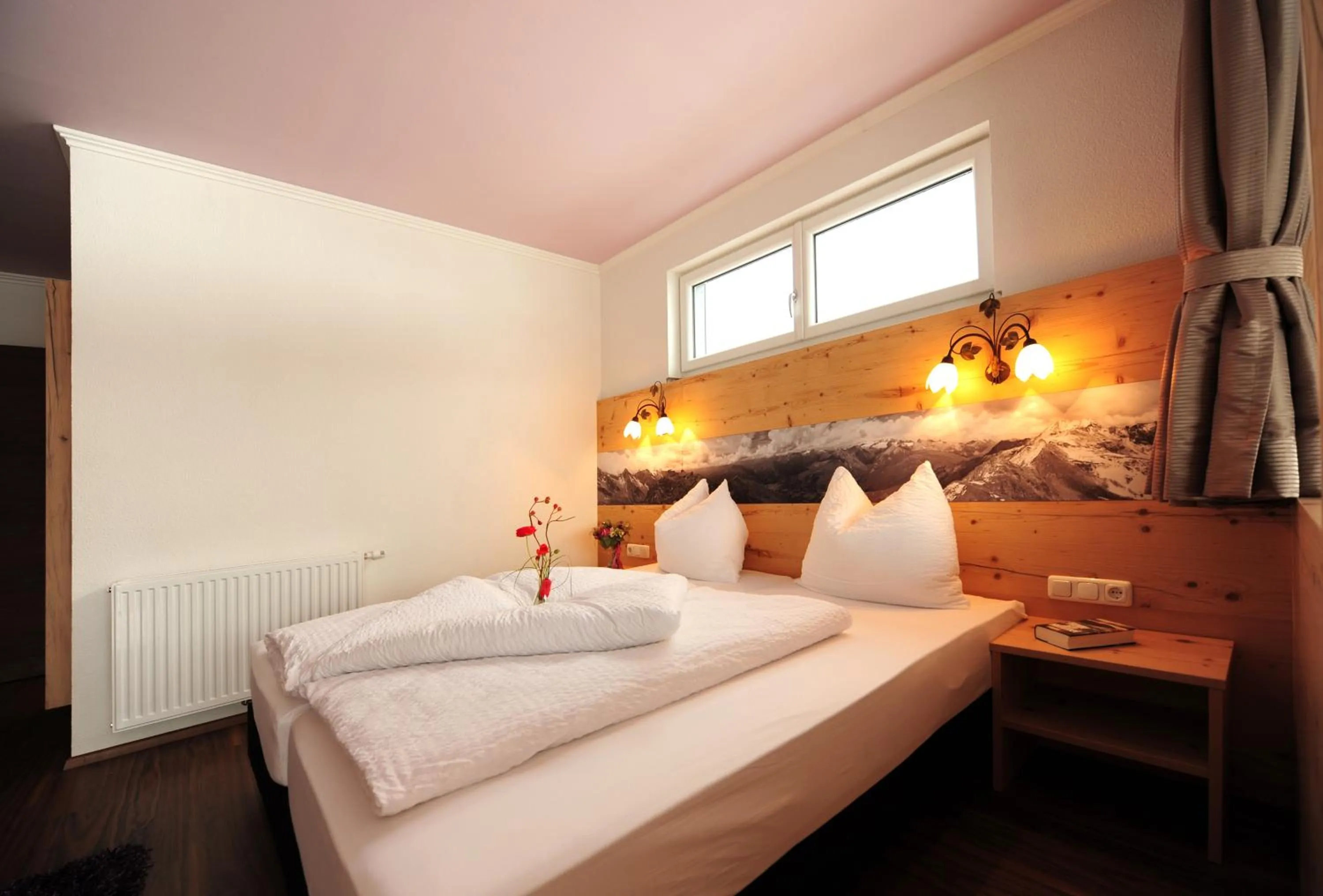 Bed in Hotel Gasthof Zum Schwanen