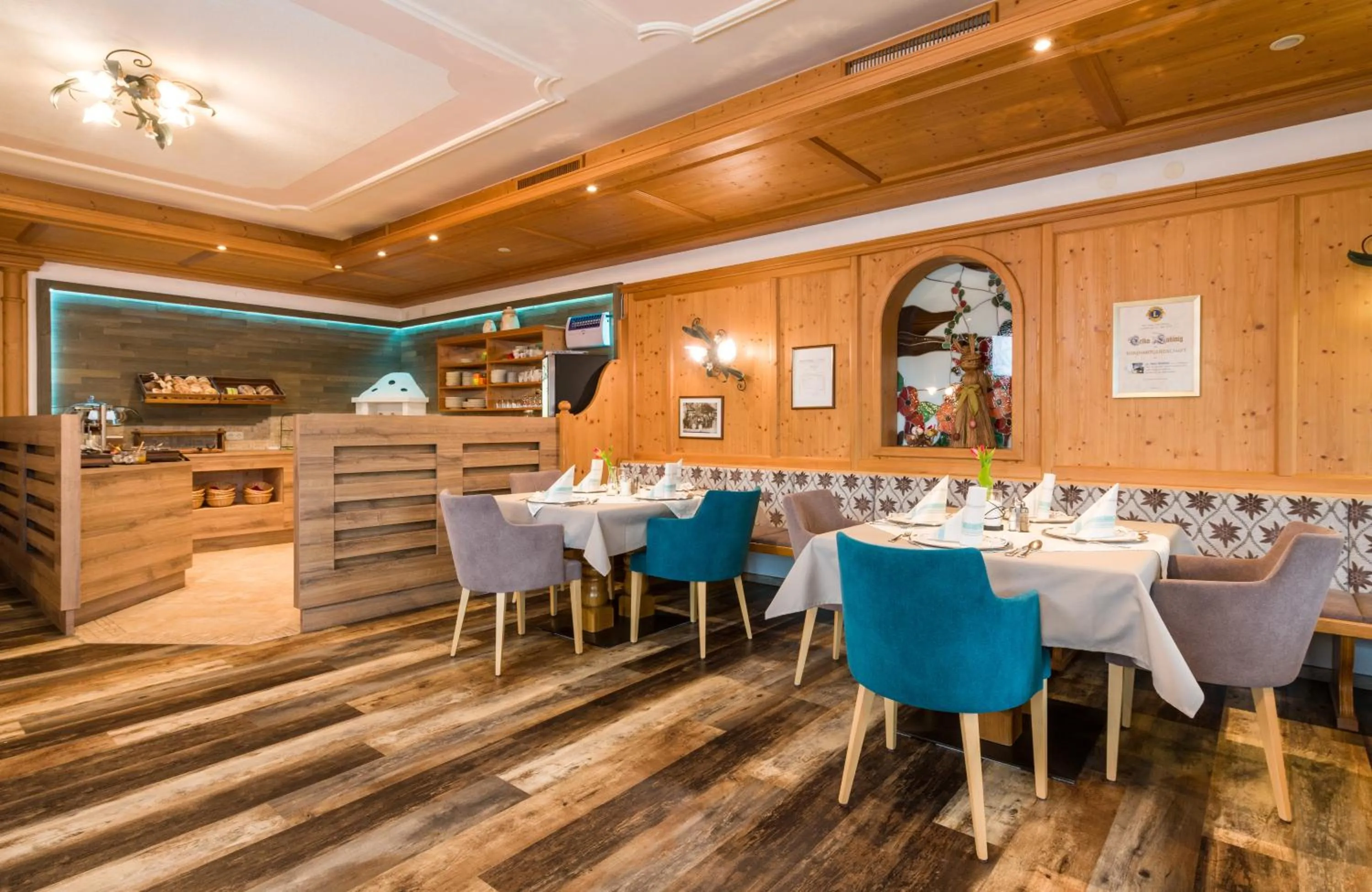 Restaurant/places to eat in Hotel Gasthof Zum Schwanen