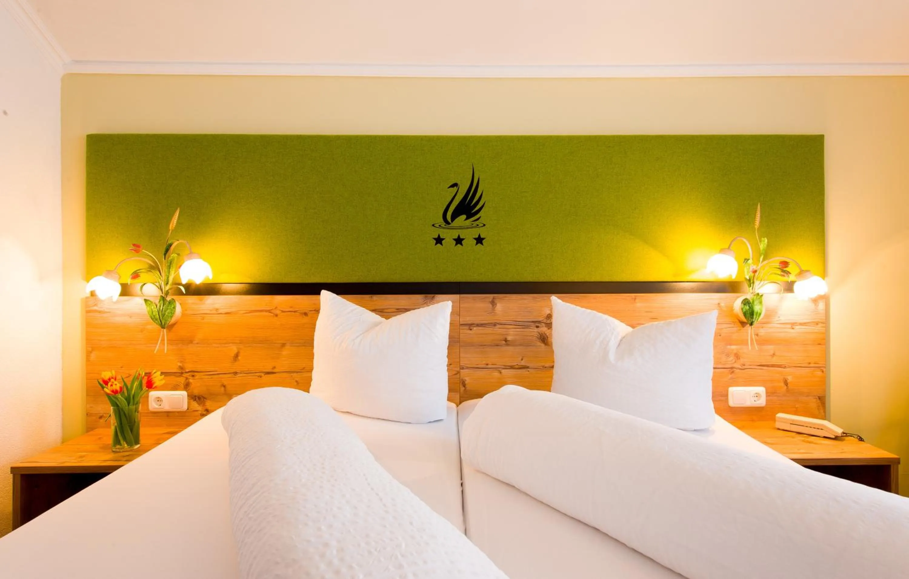 Photo of the whole room, Bed in Hotel Gasthof Zum Schwanen