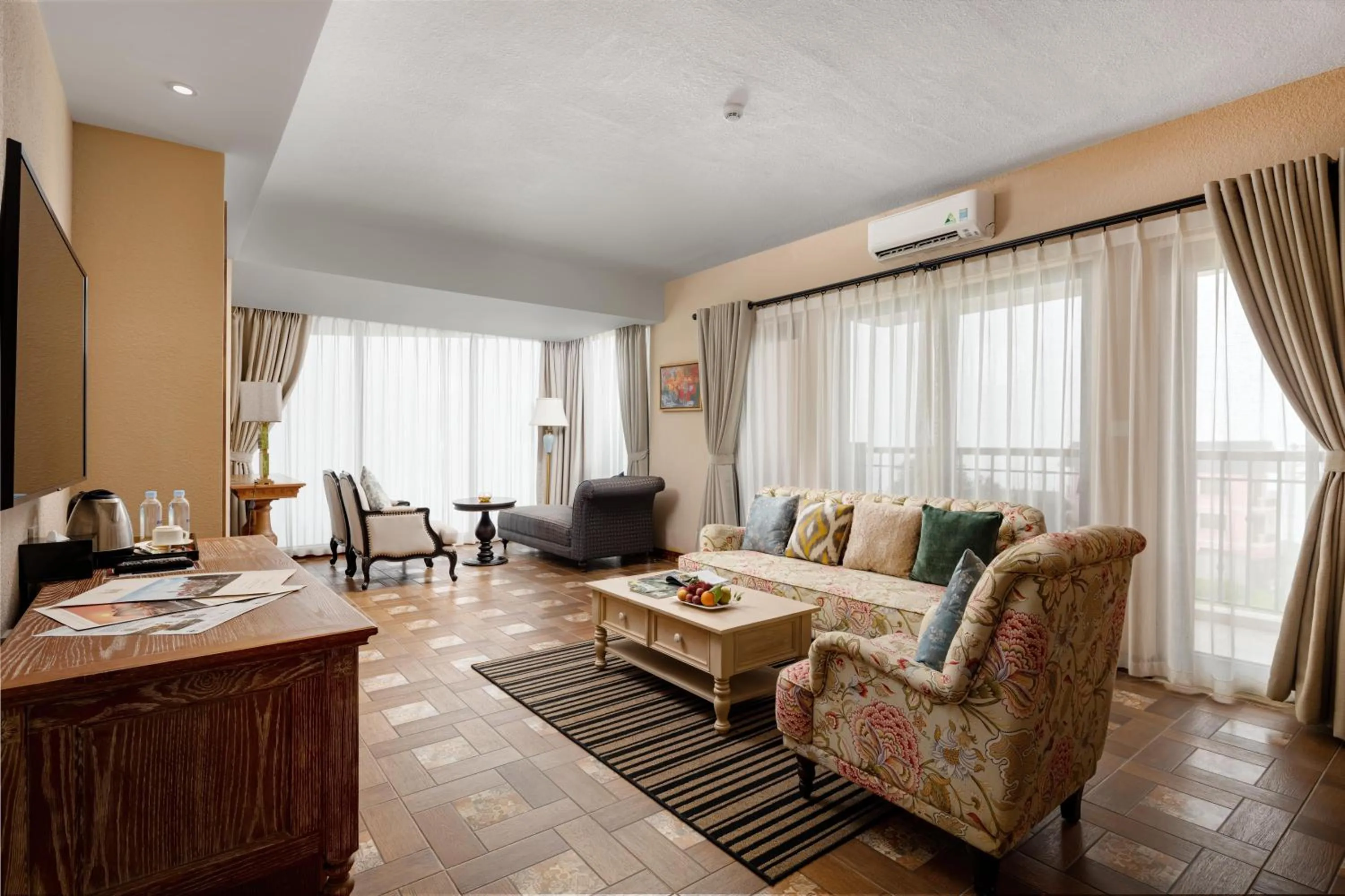 Photo of the whole room in Venus Hotel Tam Đảo