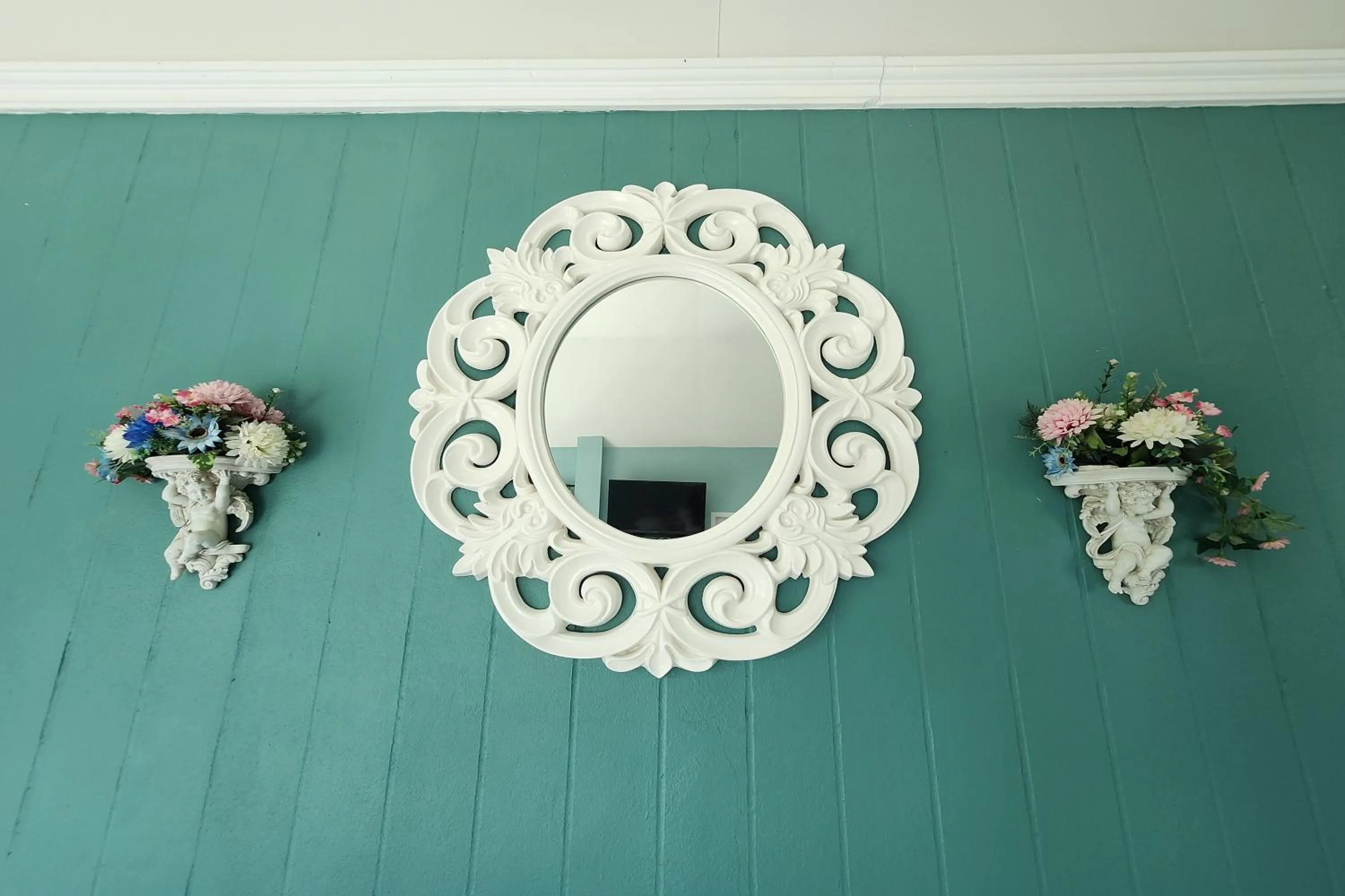 Decorative detail in See Sky Resort