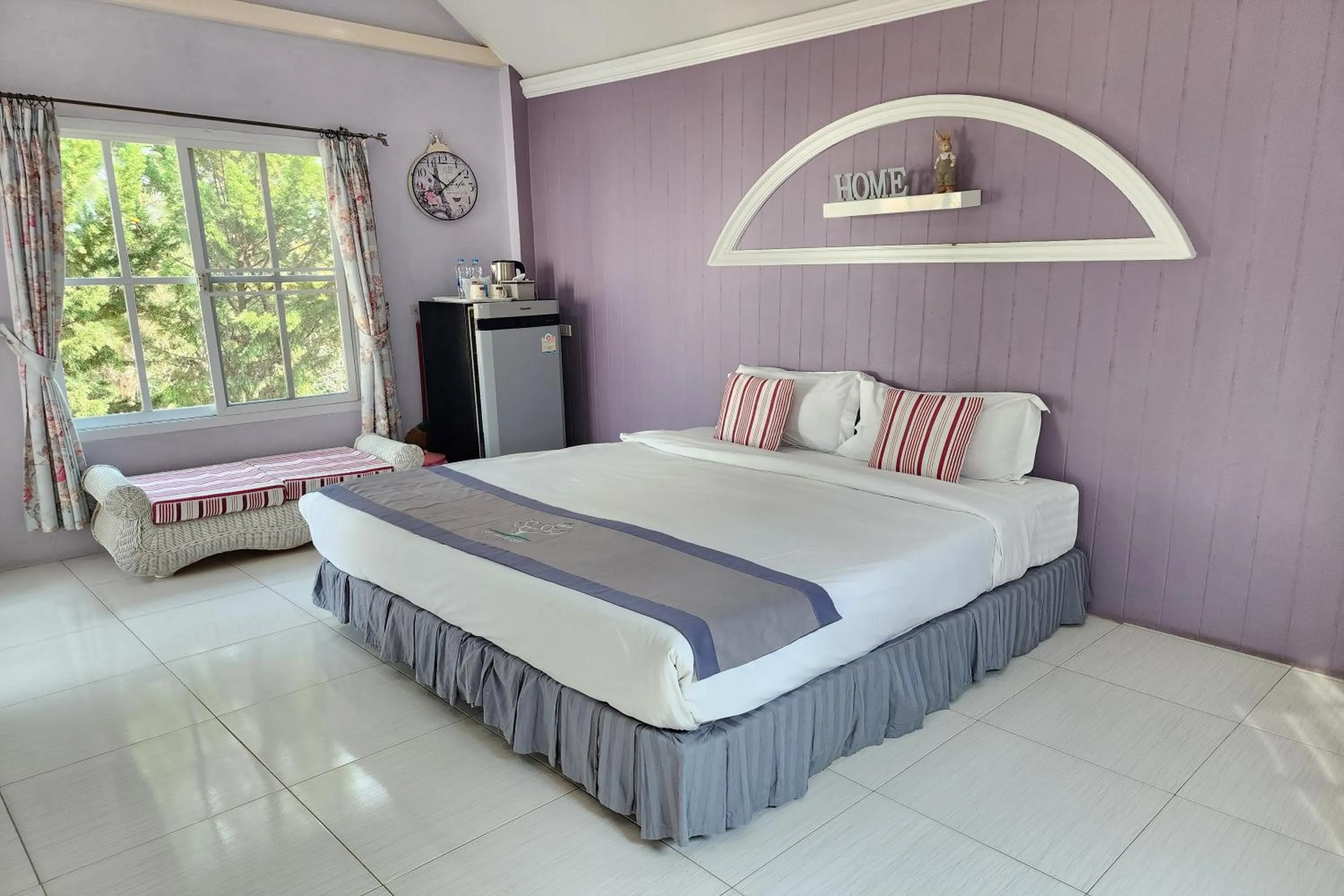 Bedroom, Bed in See Sky Resort