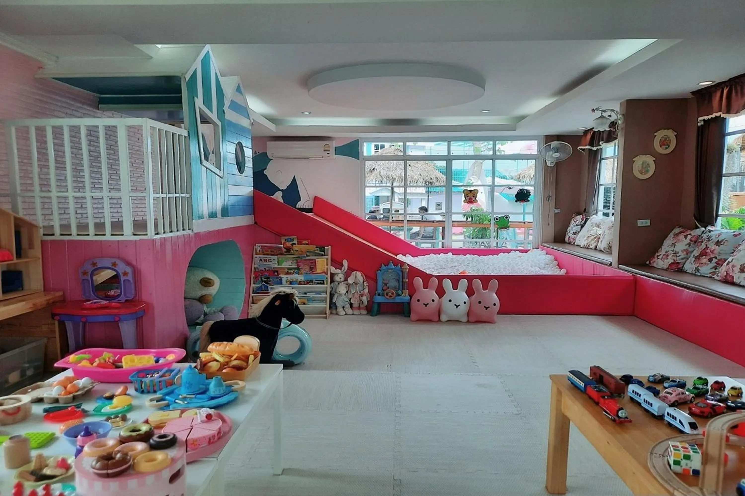 Food in See Sky Resort