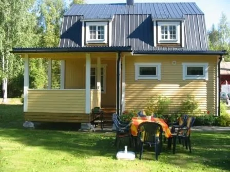 Stuga på Brattmon