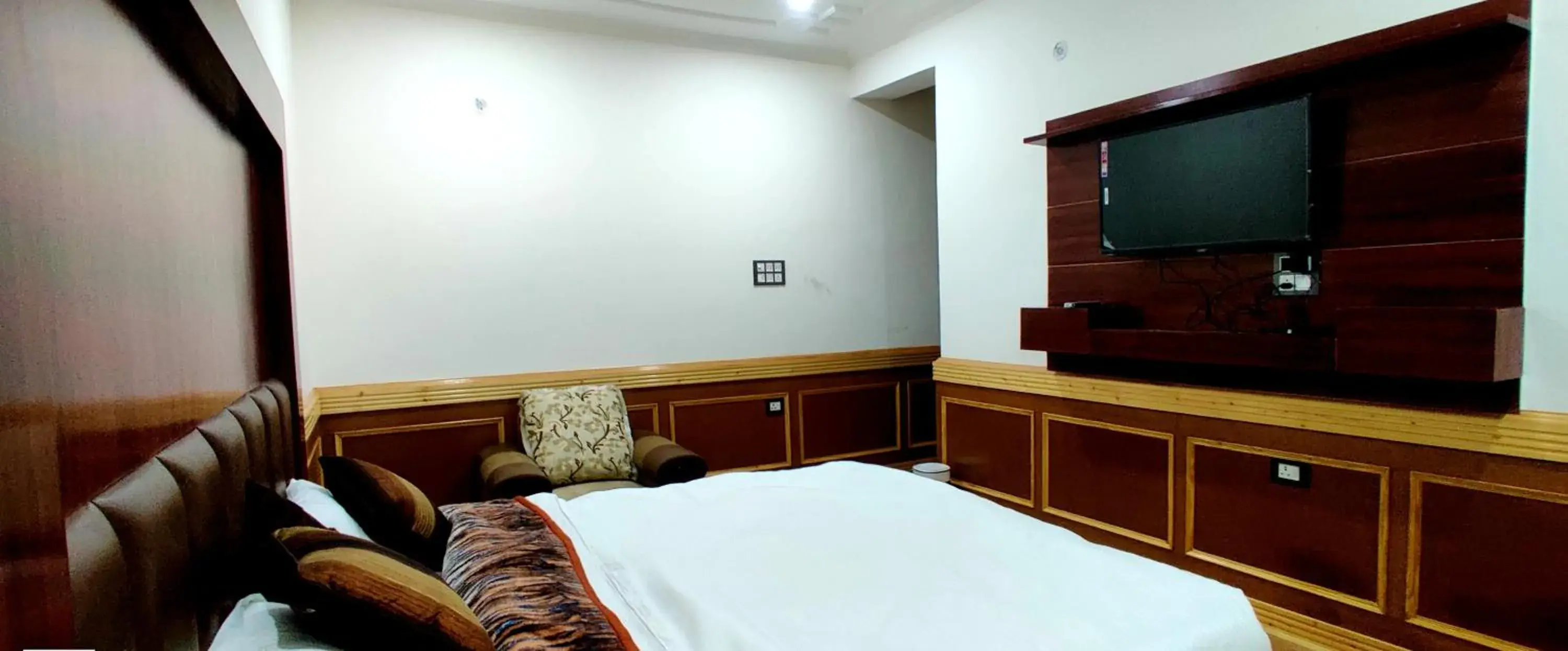 Double Room with Mountain View in Ladakh Country Inn Double Room with Mountain View in Ladakh Country Inn