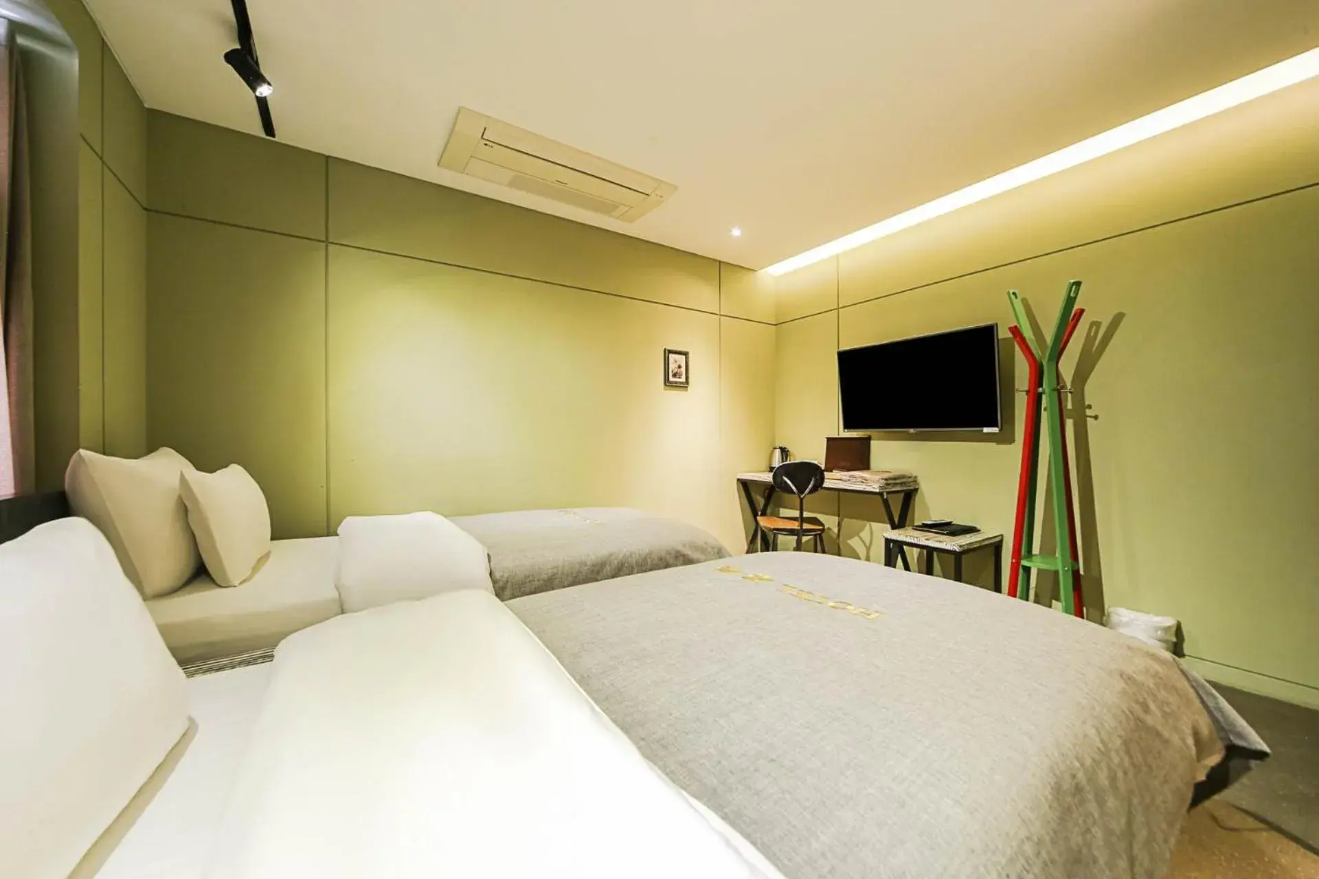 Standard Twin Room in Hotel Myeongjak Standard Twin Room in Hotel Myeongjak