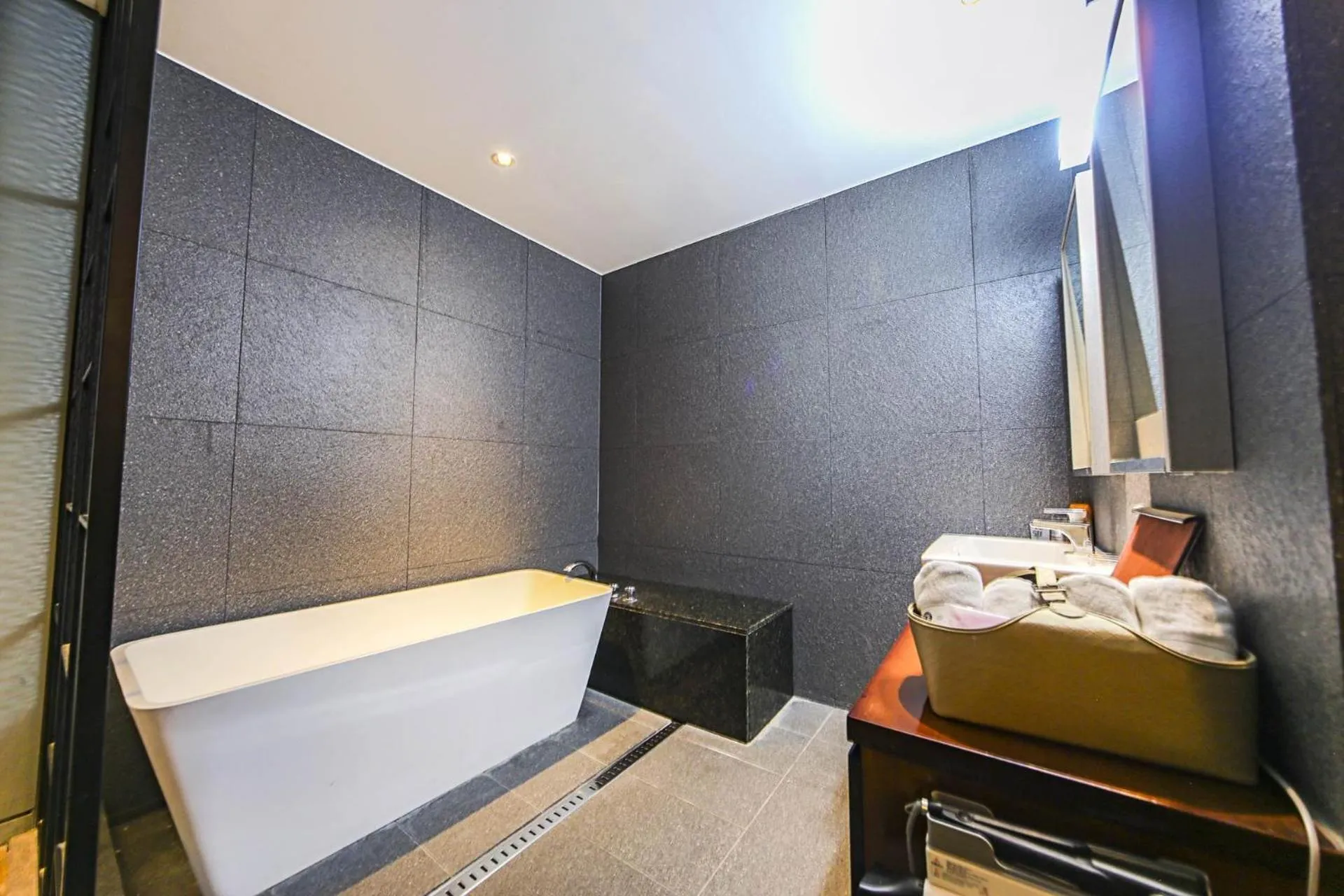 Bathroom, Bed in Hotel Myeongjak