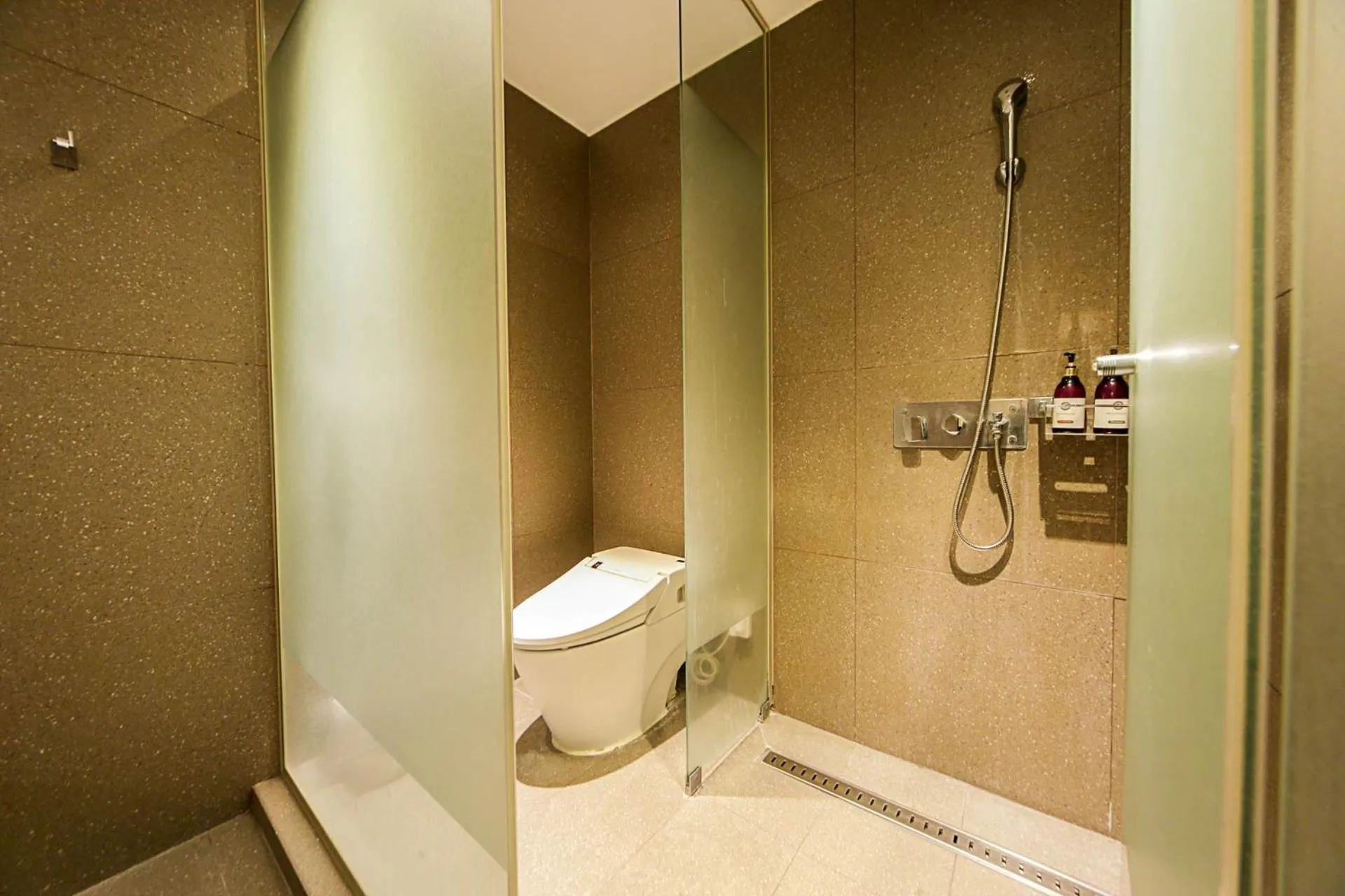 Bathroom in Hotel Myeongjak