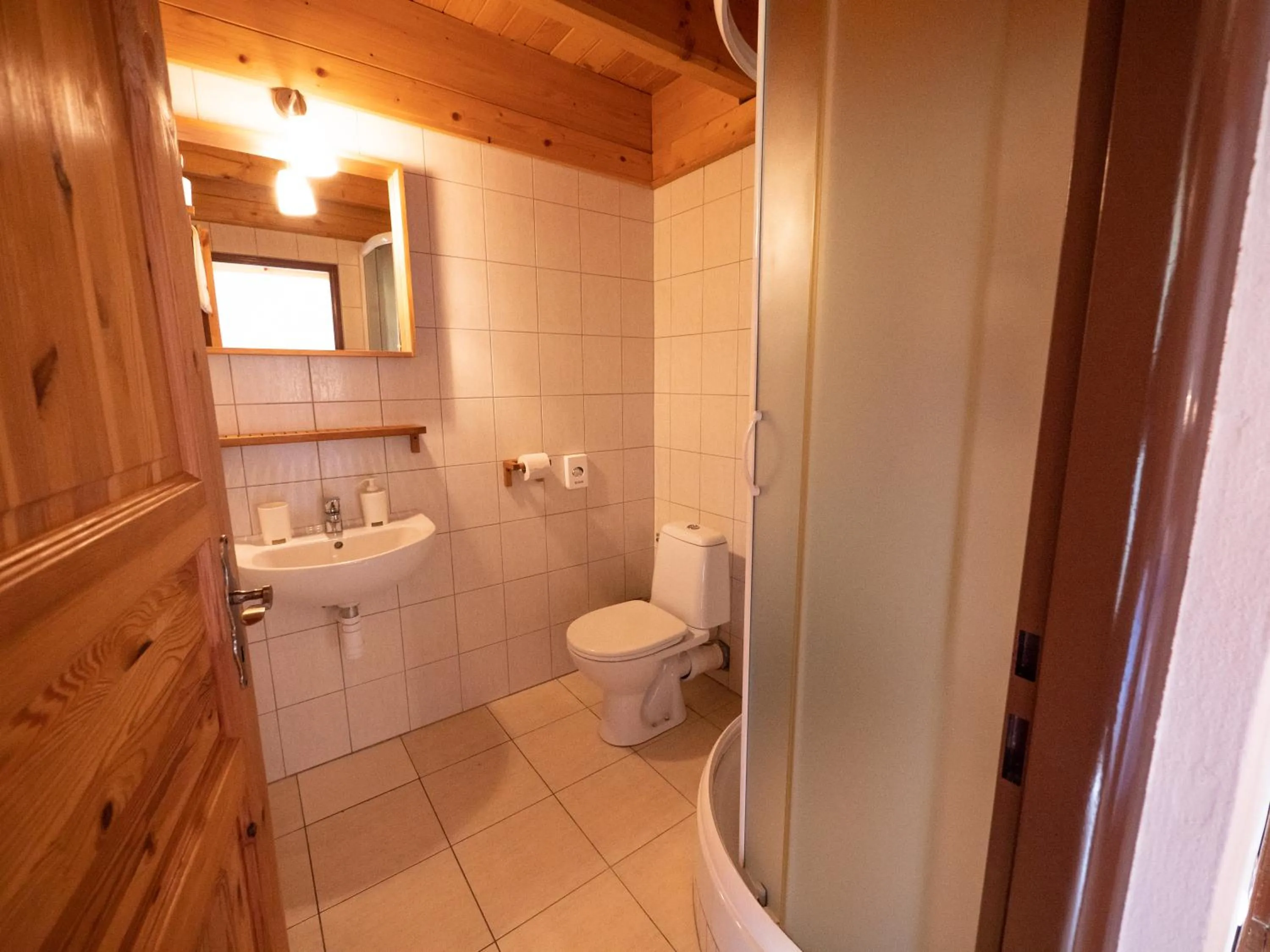 Shower in SKI CIERNY BALOG