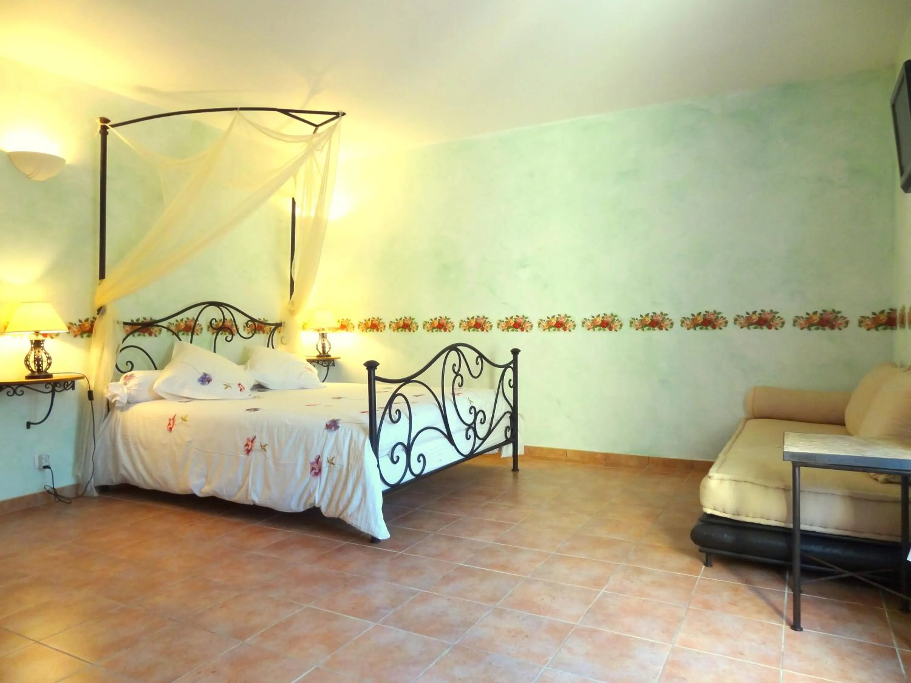 Bed in La Bastide de Font Clarette