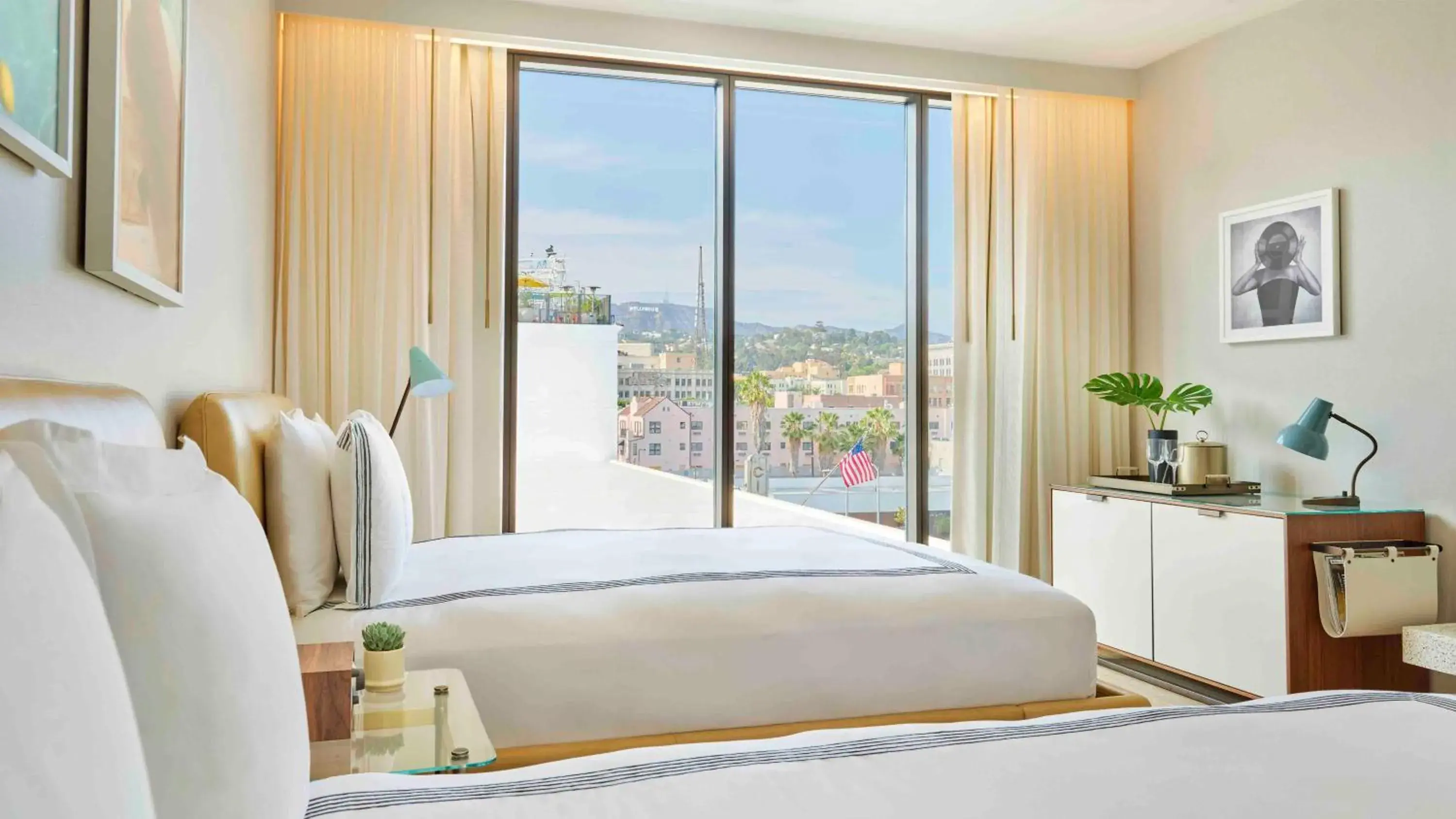 Bedroom, Bed in Thompson Hollywood, by Hyatt Bedroom, Bed in Thompson Hollywood, by Hyatt
