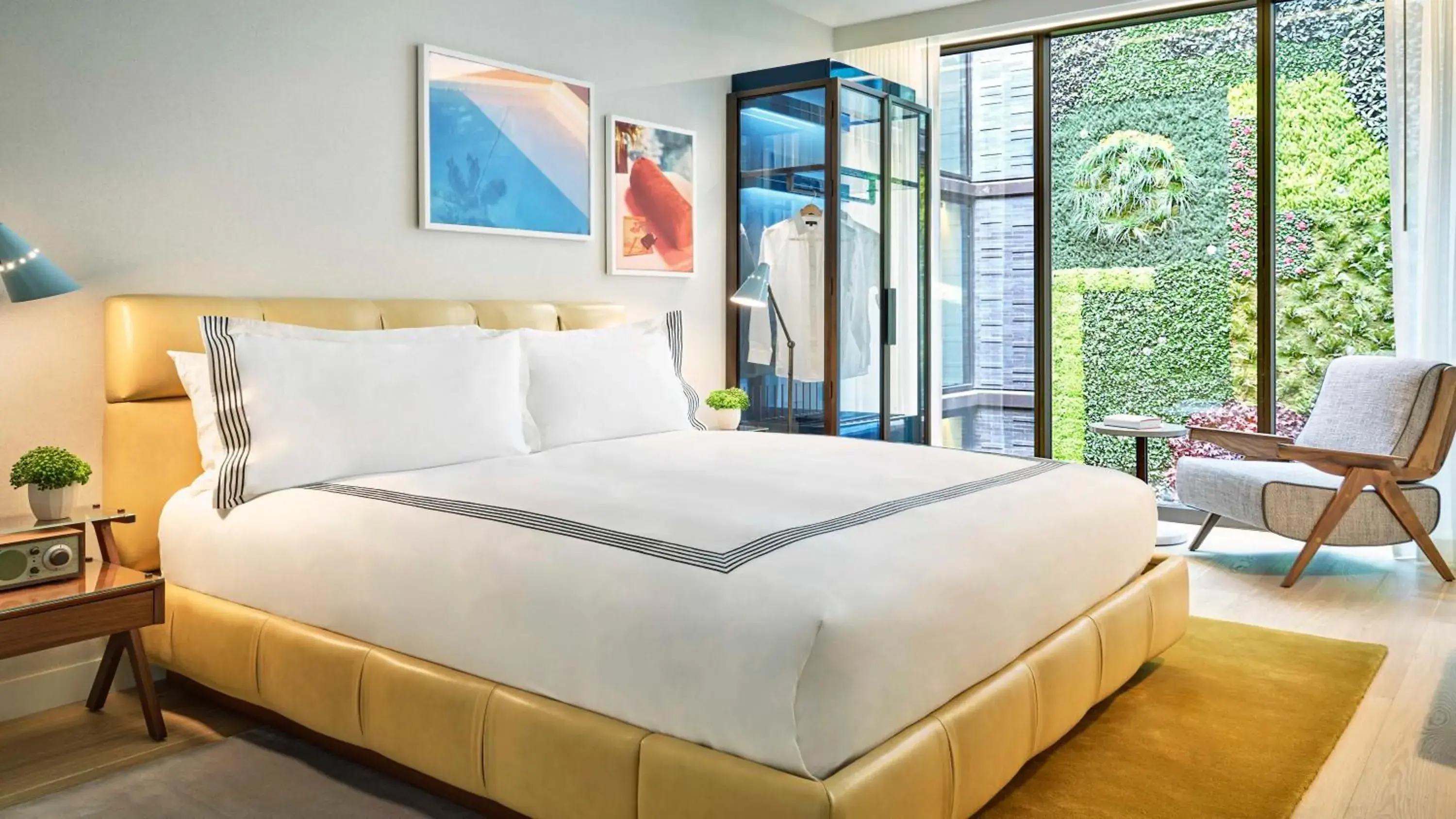 Bedroom, Bed in Thompson Hollywood, by Hyatt Bedroom, Bed in Thompson Hollywood, by Hyatt