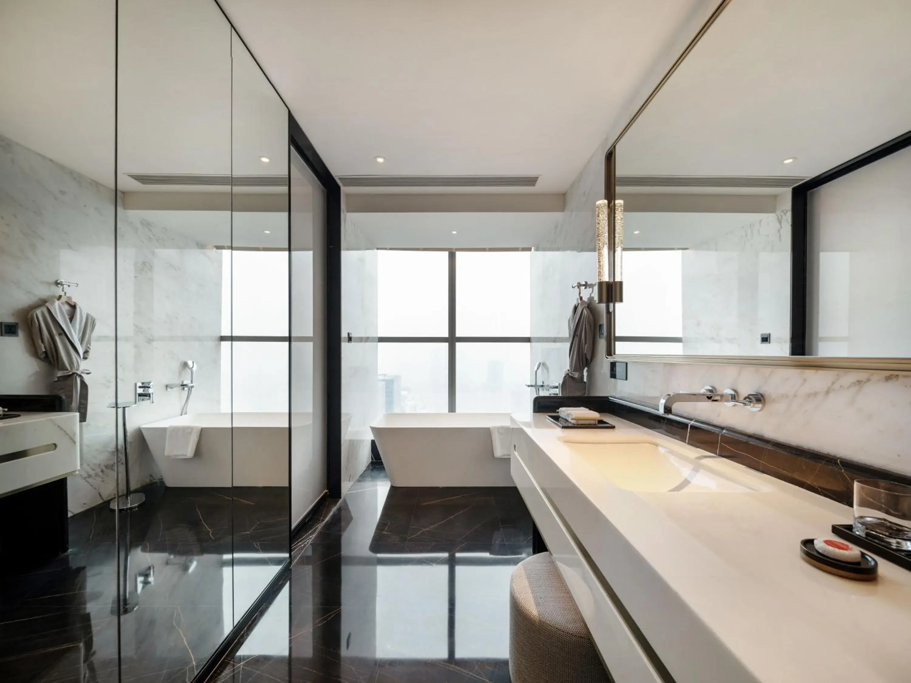 Bathroom in The Langbo Chengdu, in The Unbound Collection by Hyatt Bathroom in The Langbo Chengdu, in The Unbound Collection by Hyatt