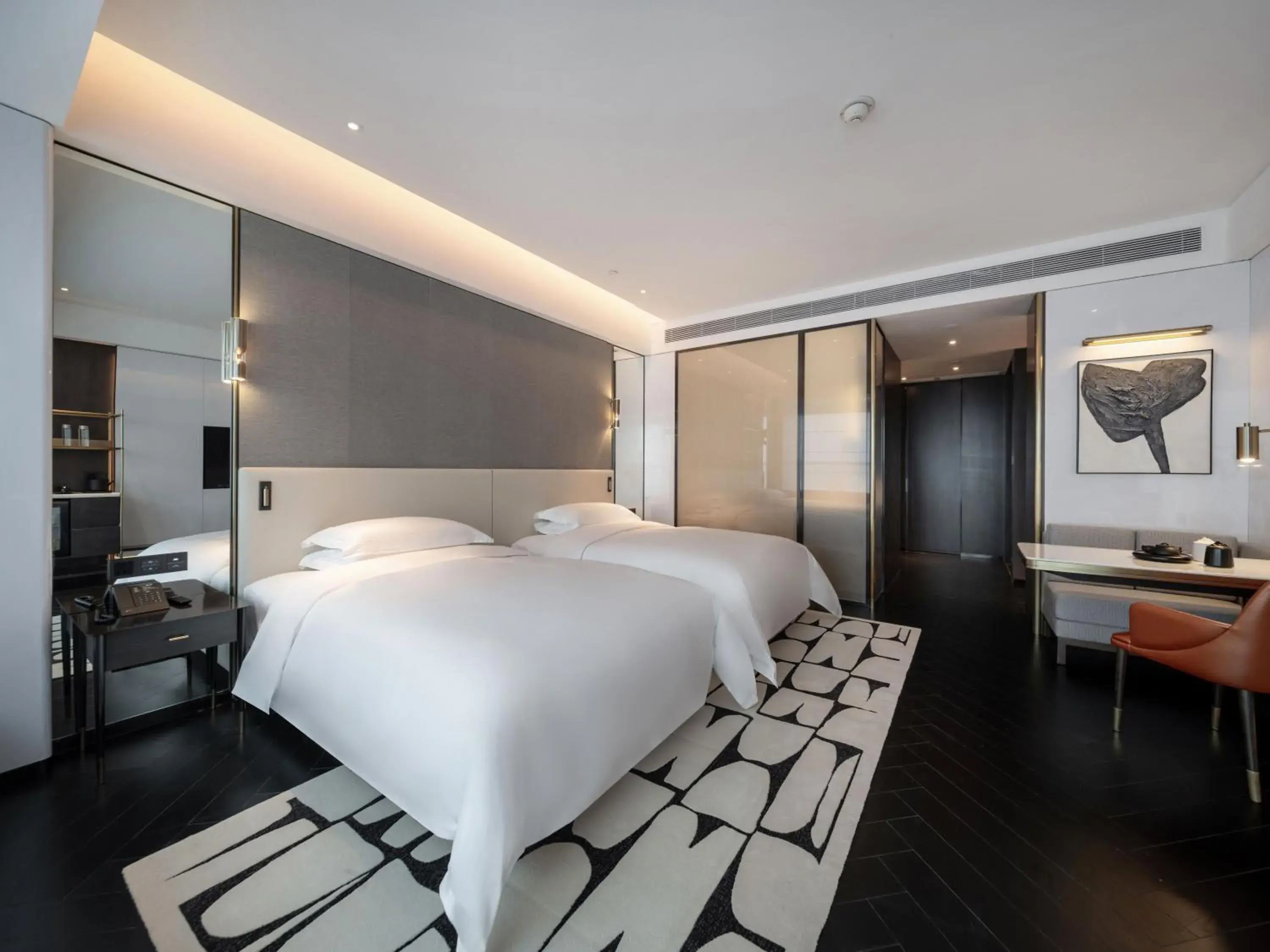 Bedroom, Bed in The Langbo Chengdu, in The Unbound Collection by Hyatt Bedroom, Bed in The Langbo Chengdu, in The Unbound Collection by Hyatt