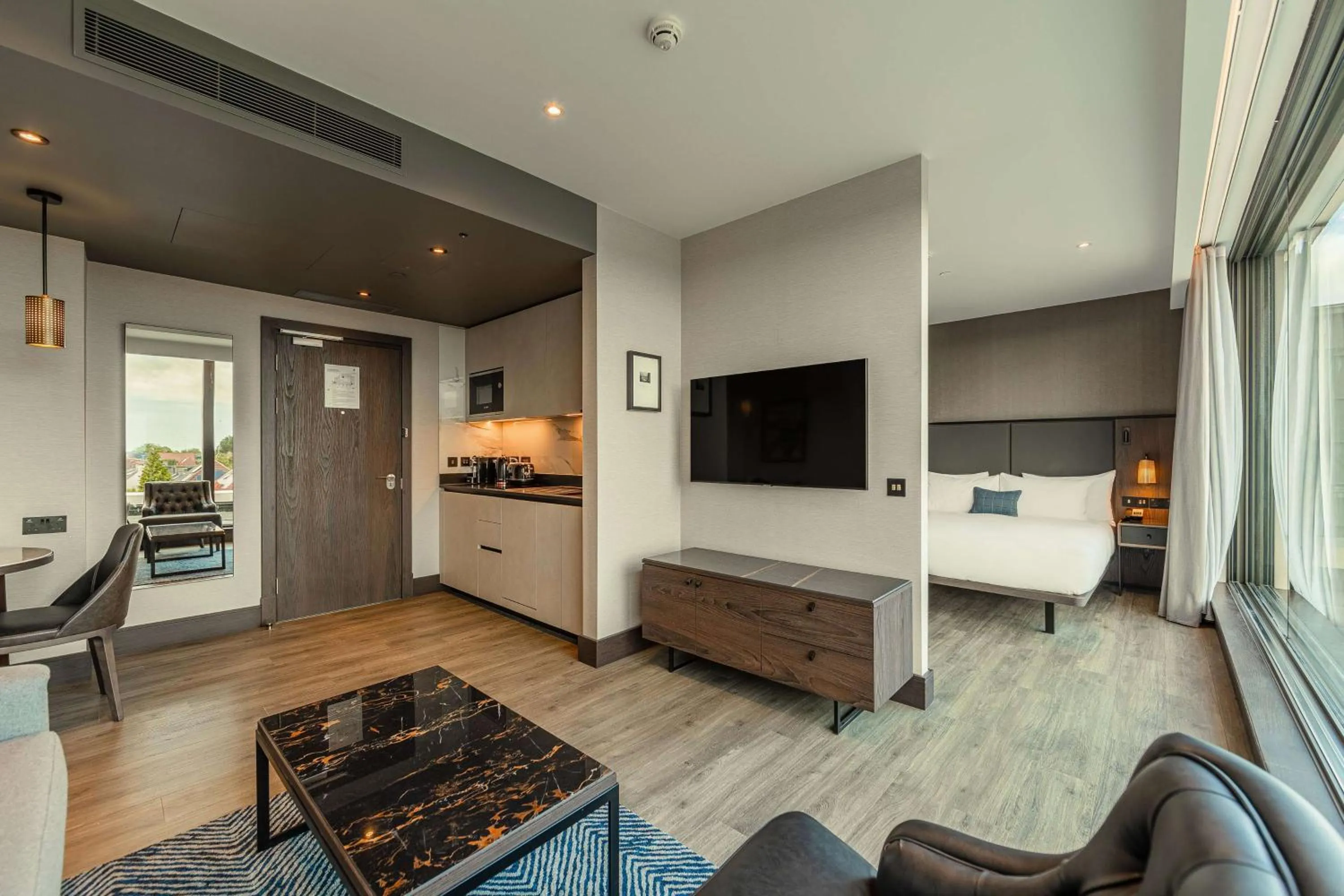 Bedroom, Bed in The Fellows House Cambridge, Curio Collection By Hilton