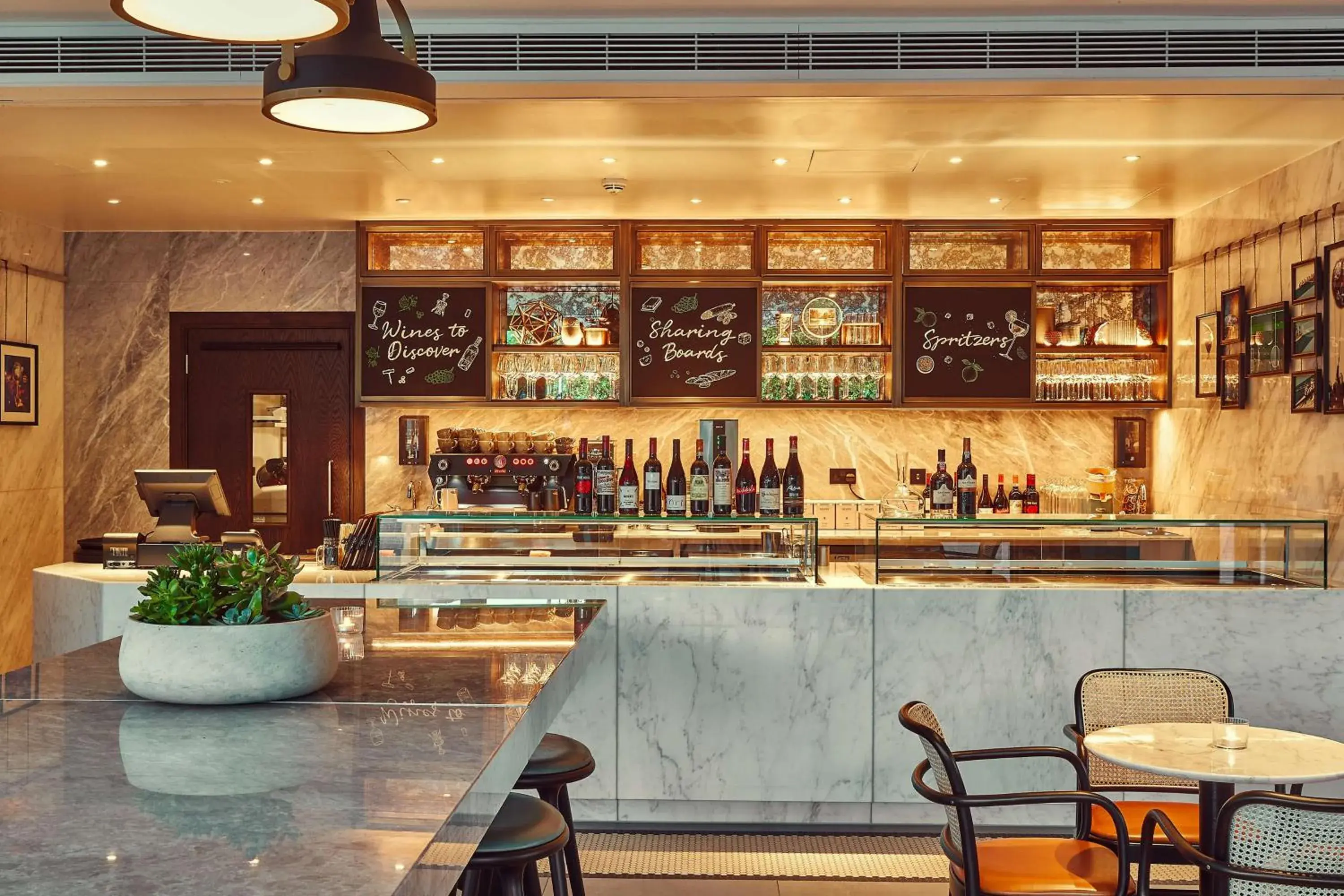 Lounge or bar in The Fellows House Cambridge, Curio Collection By Hilton Lounge or bar in The Fellows House Cambridge, Curio Collection By Hilton