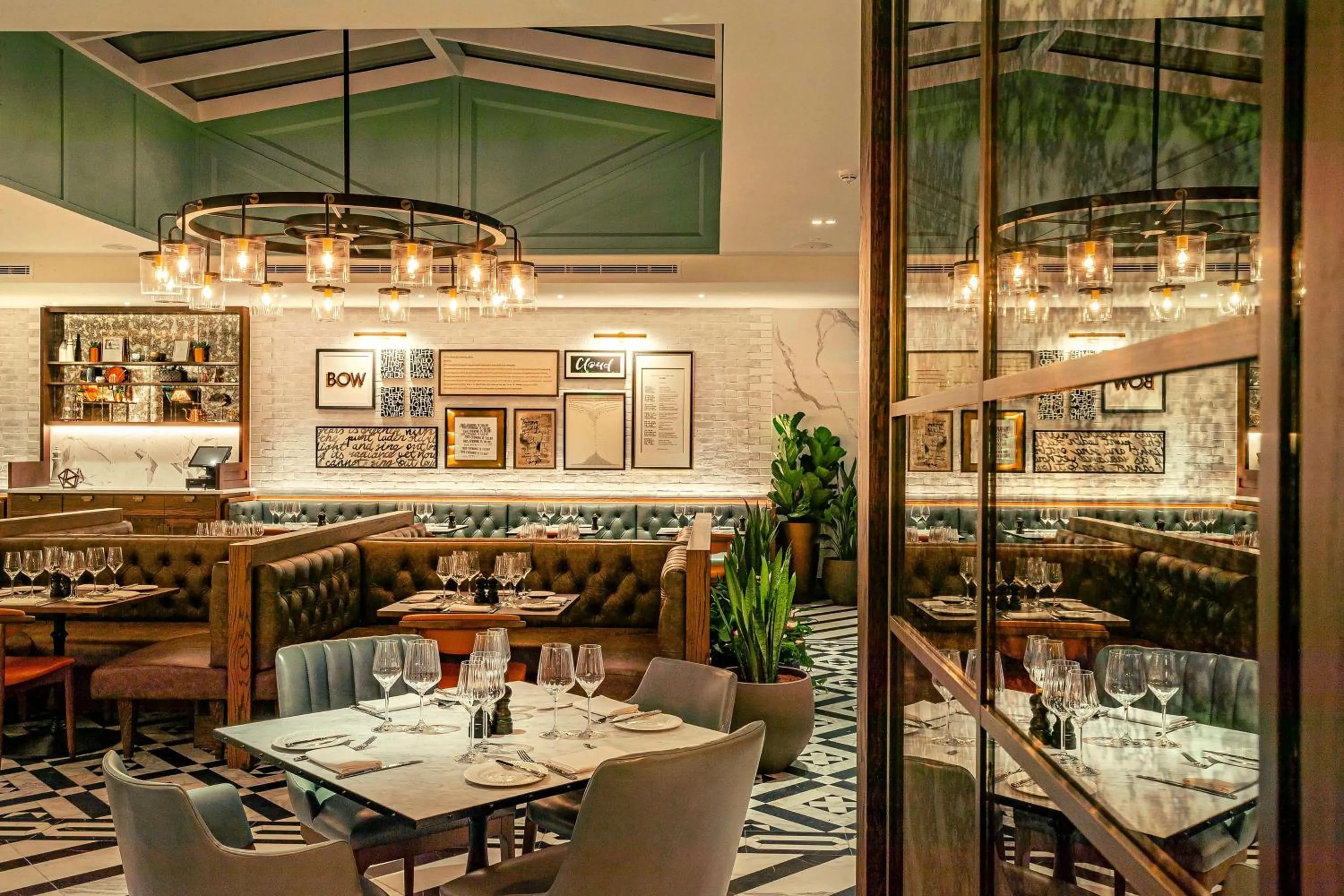 Lounge or bar in The Fellows House Cambridge, Curio Collection By Hilton