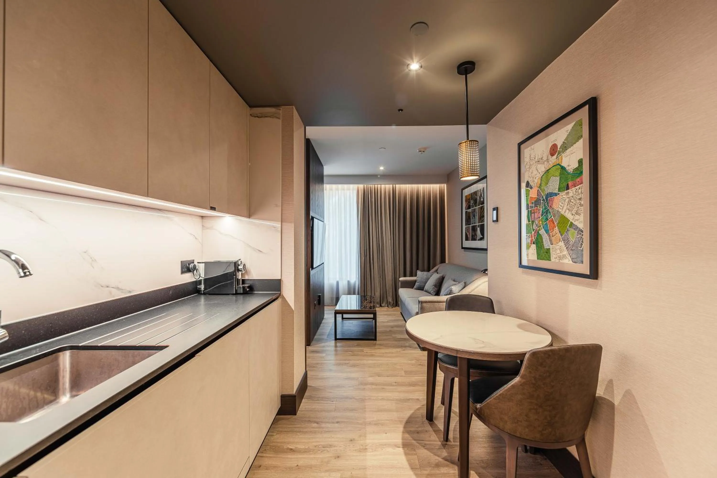 Kitchen or kitchenette in The Fellows House Cambridge, Curio Collection By Hilton