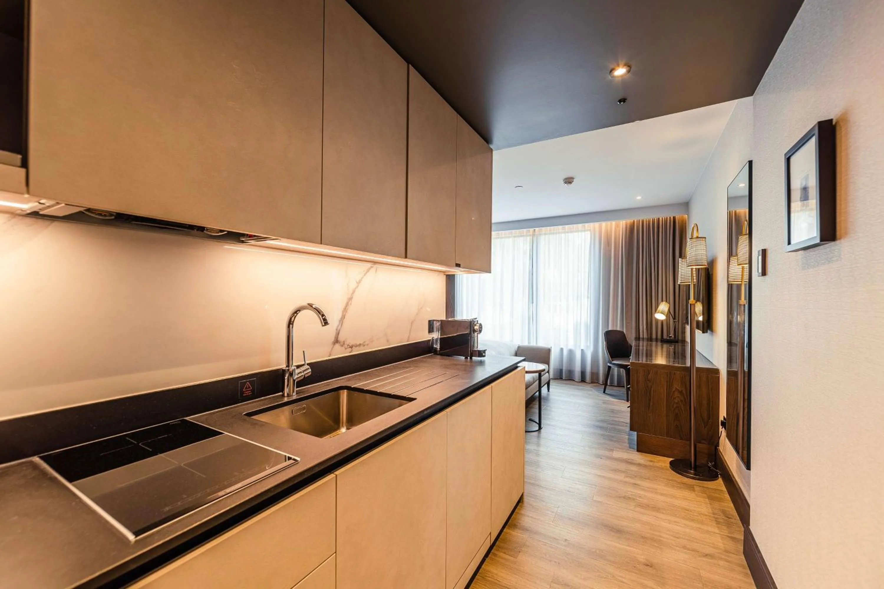 Bedroom in The Fellows House Cambridge, Curio Collection By Hilton