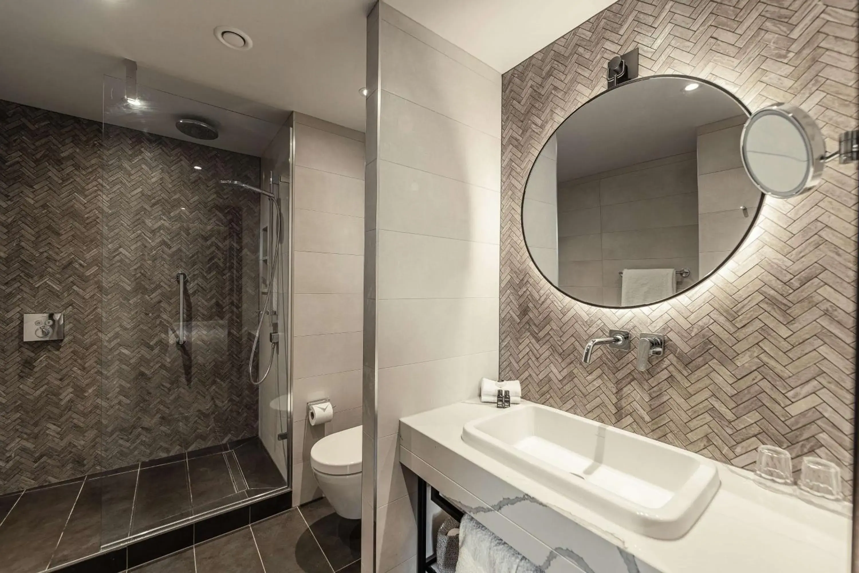 Bathroom in The Fellows House Cambridge, Curio Collection By Hilton Bathroom in The Fellows House Cambridge, Curio Collection By Hilton