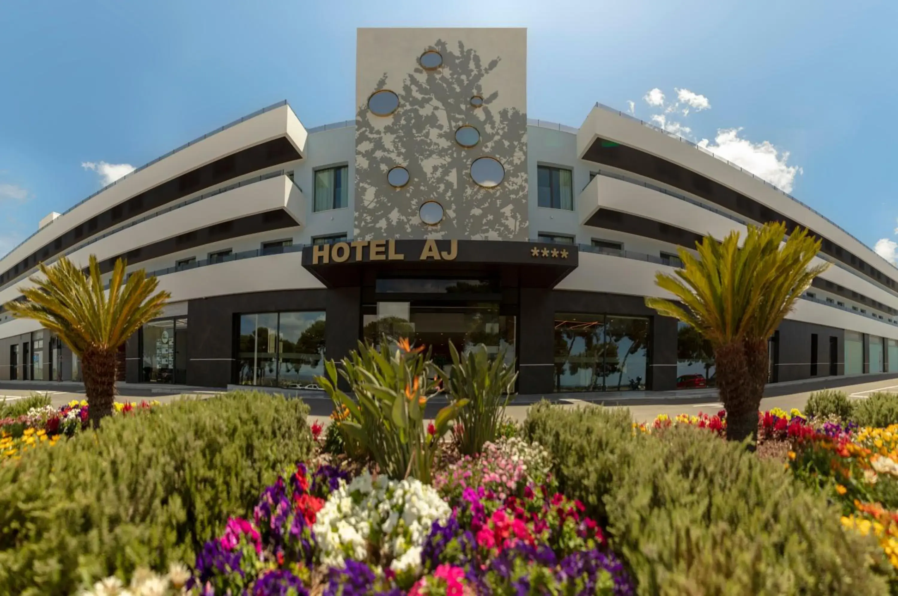 Property building in AJ Gran Alacant by SH Hoteles Property building in AJ Gran Alacant by SH Hoteles