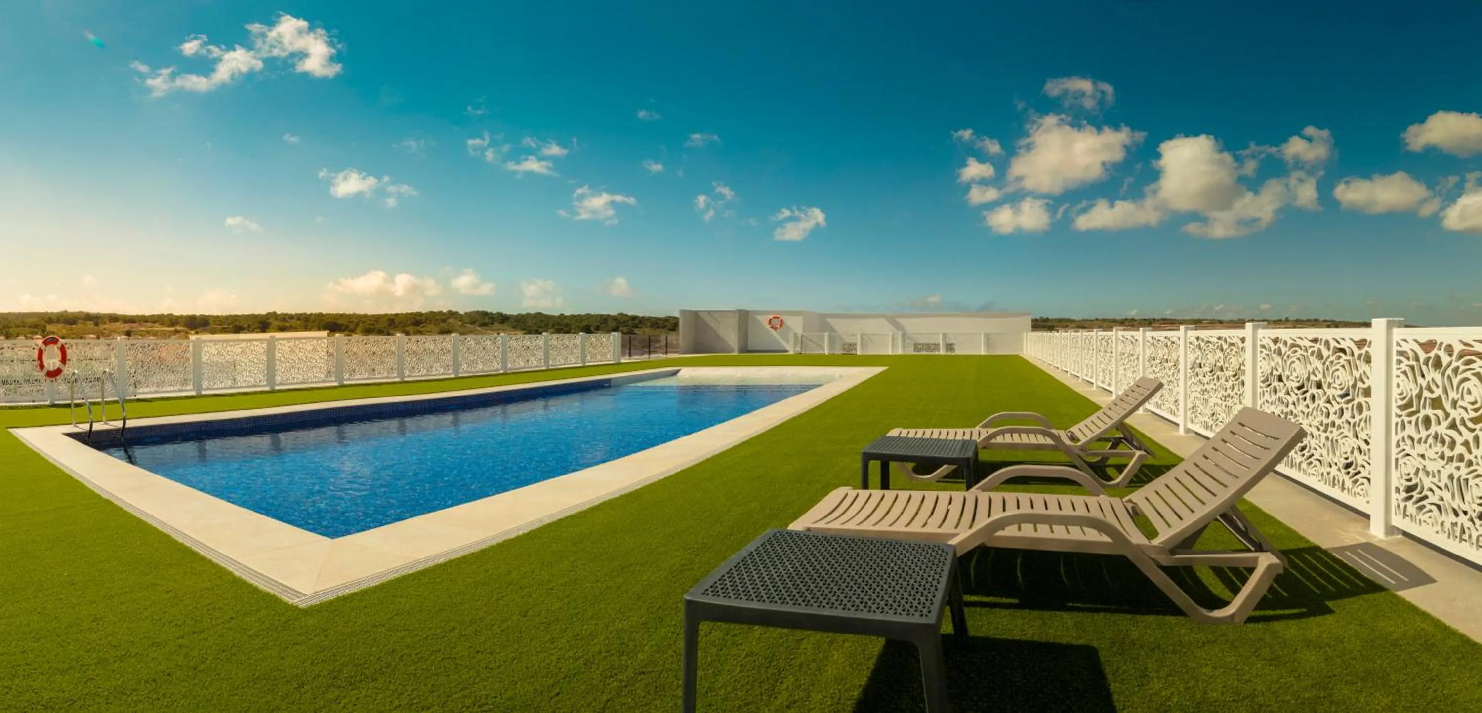 Swimming pool in AJ Gran Alacant by SH Hoteles