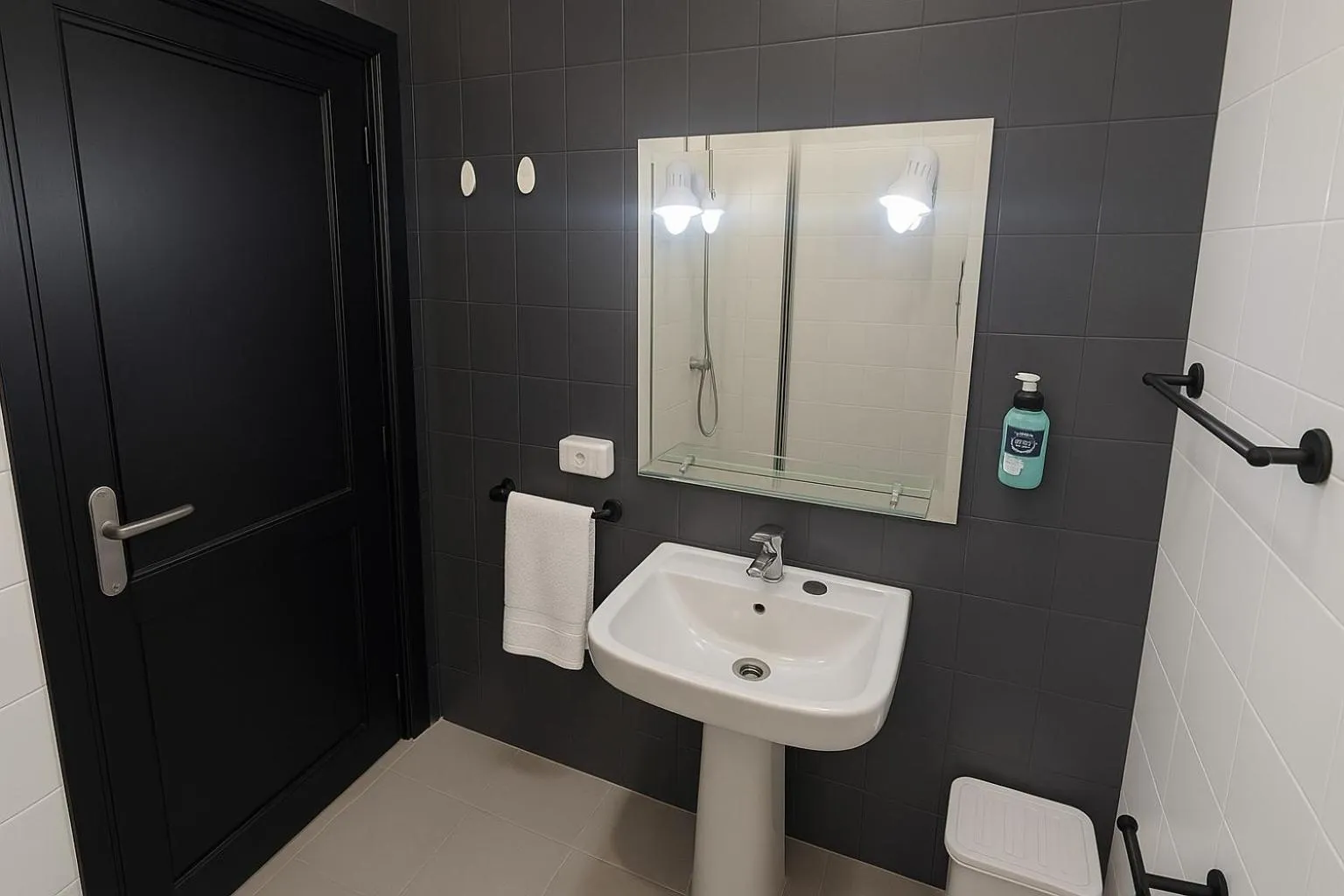 Bathroom in Hotel San Vicente - Centro Playa