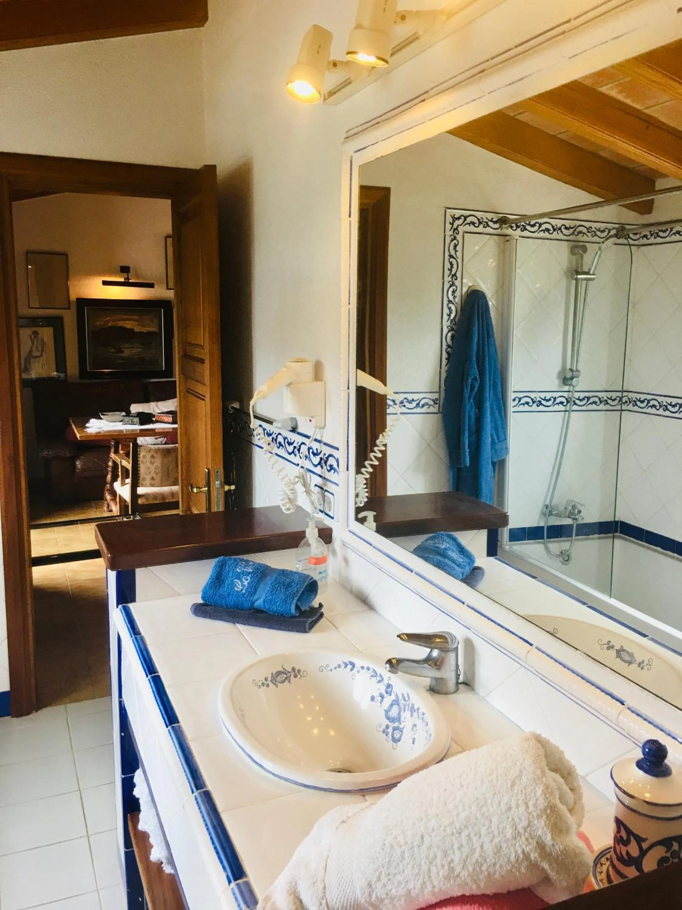 Bathroom in LA VINYA GRAN
