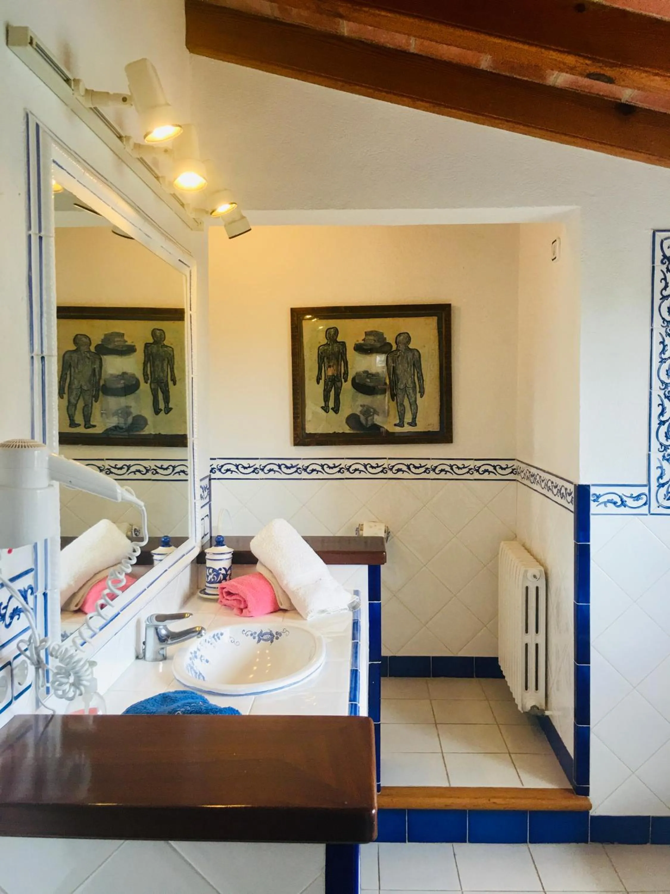 Bathroom in LA VINYA GRAN