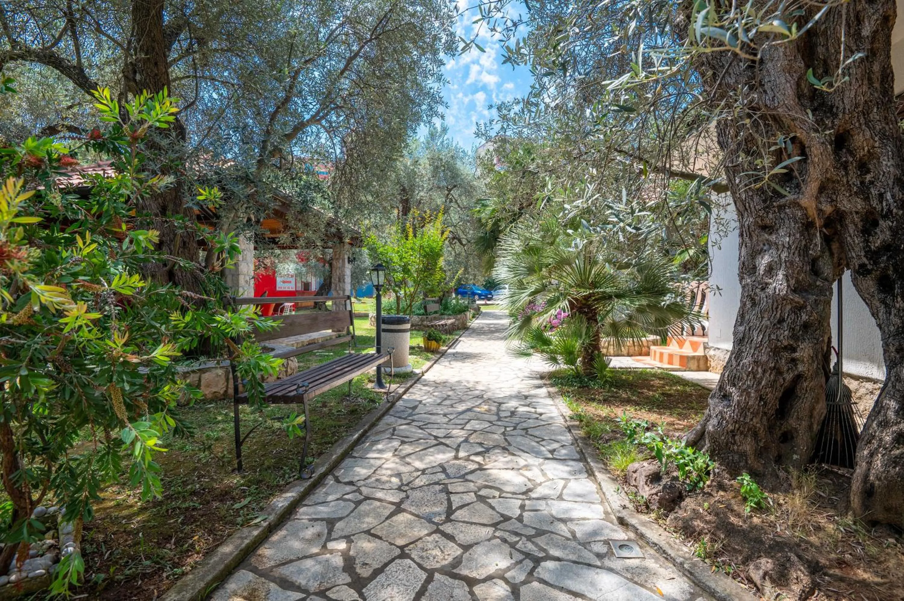 Garden view in President Bungalows and Apartments