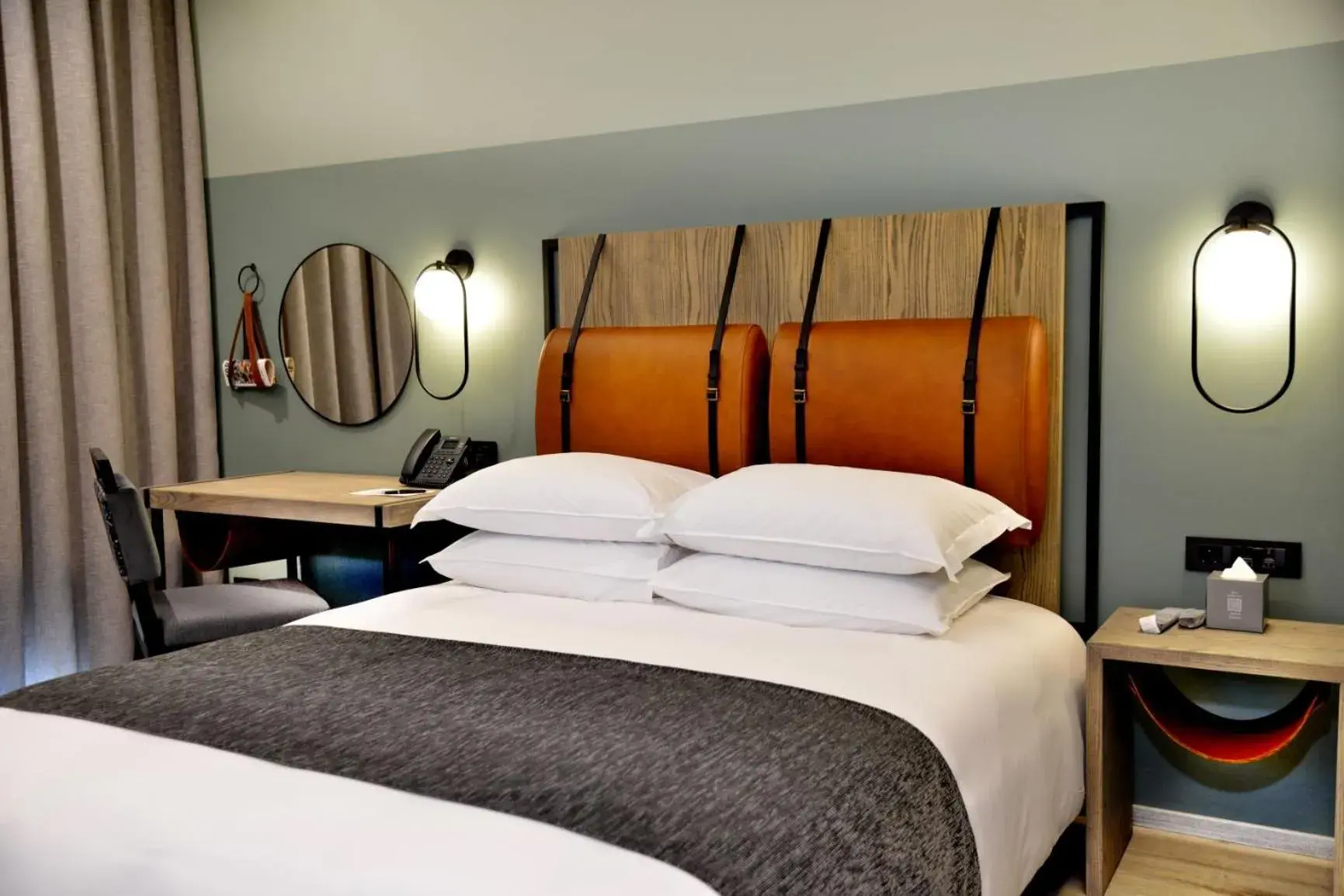 Bedroom, Bed in Courtyard Hotel Waterfall City Bedroom, Bed in Courtyard Hotel Waterfall City