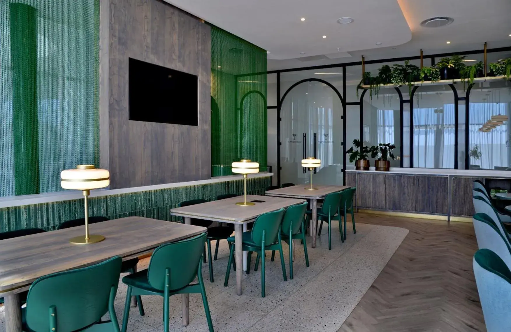 Lounge or bar in Courtyard Hotel Waterfall City Lounge or bar in Courtyard Hotel Waterfall City