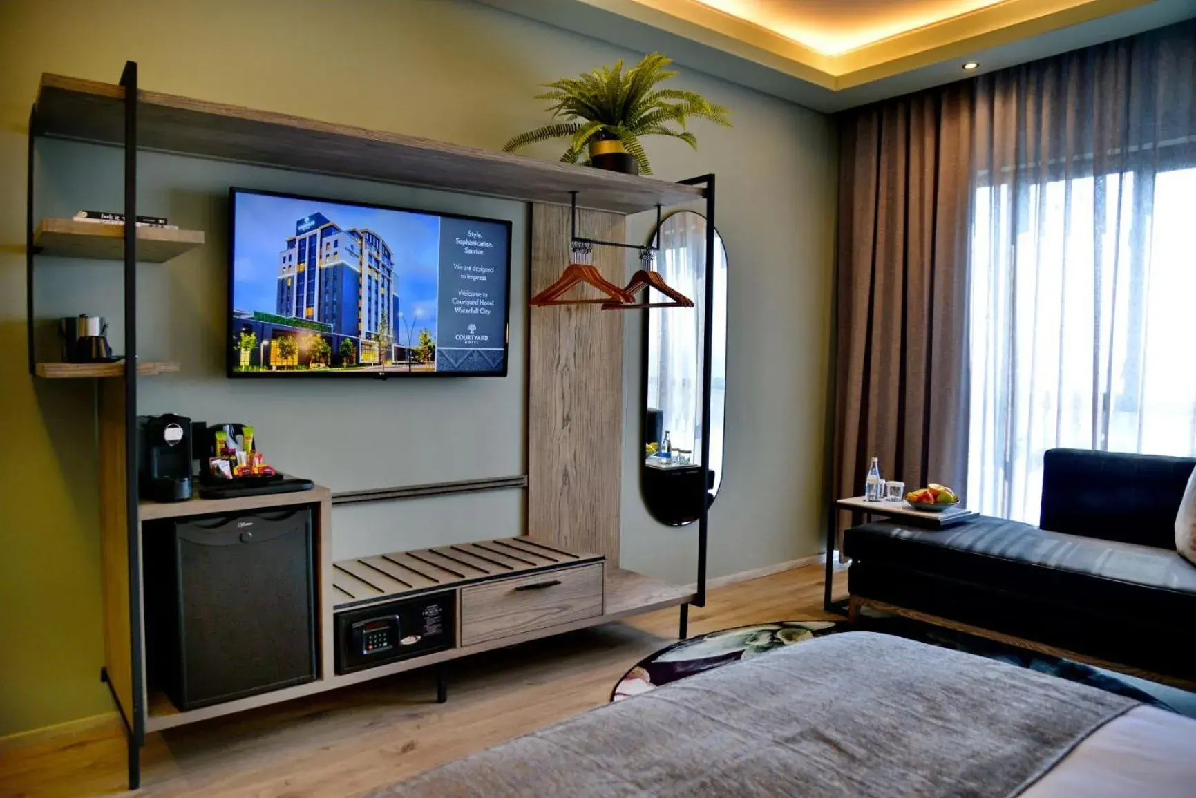 Coffee/tea facilities, Bed in Courtyard Hotel Waterfall City Coffee/tea facilities, Bed in Courtyard Hotel Waterfall City