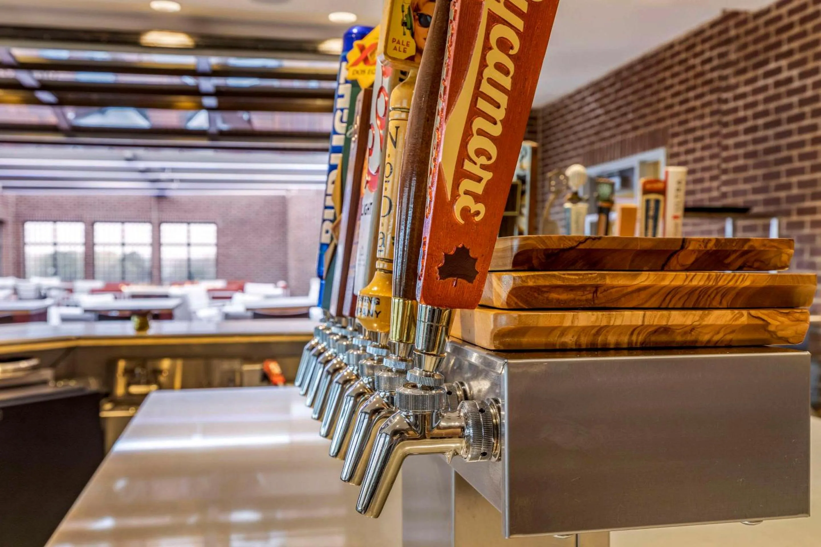 Restaurant/places to eat in Cambria Hotel Rock Hill - University Center