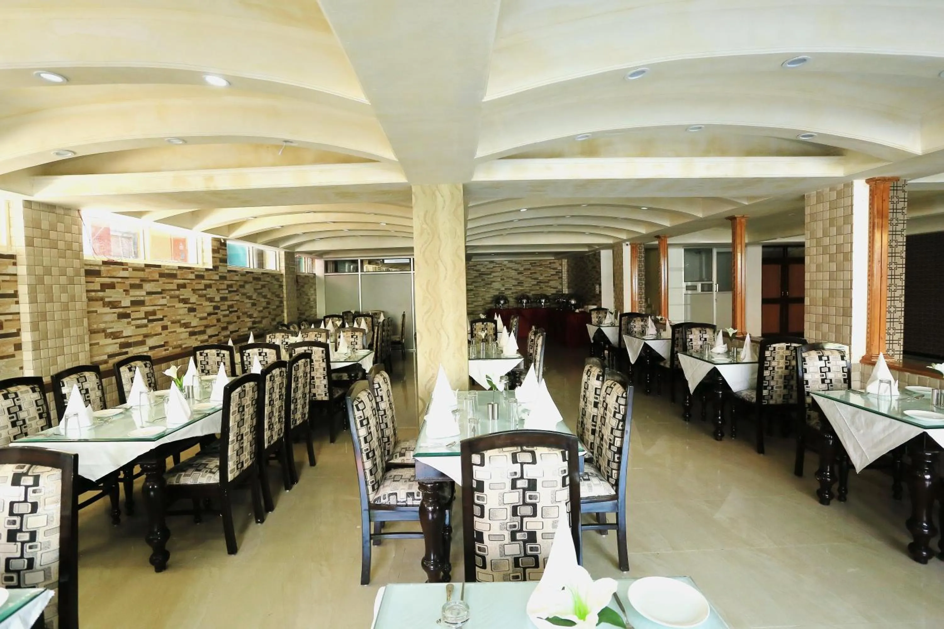 Restaurant/places to eat in Crown Plaza Residency