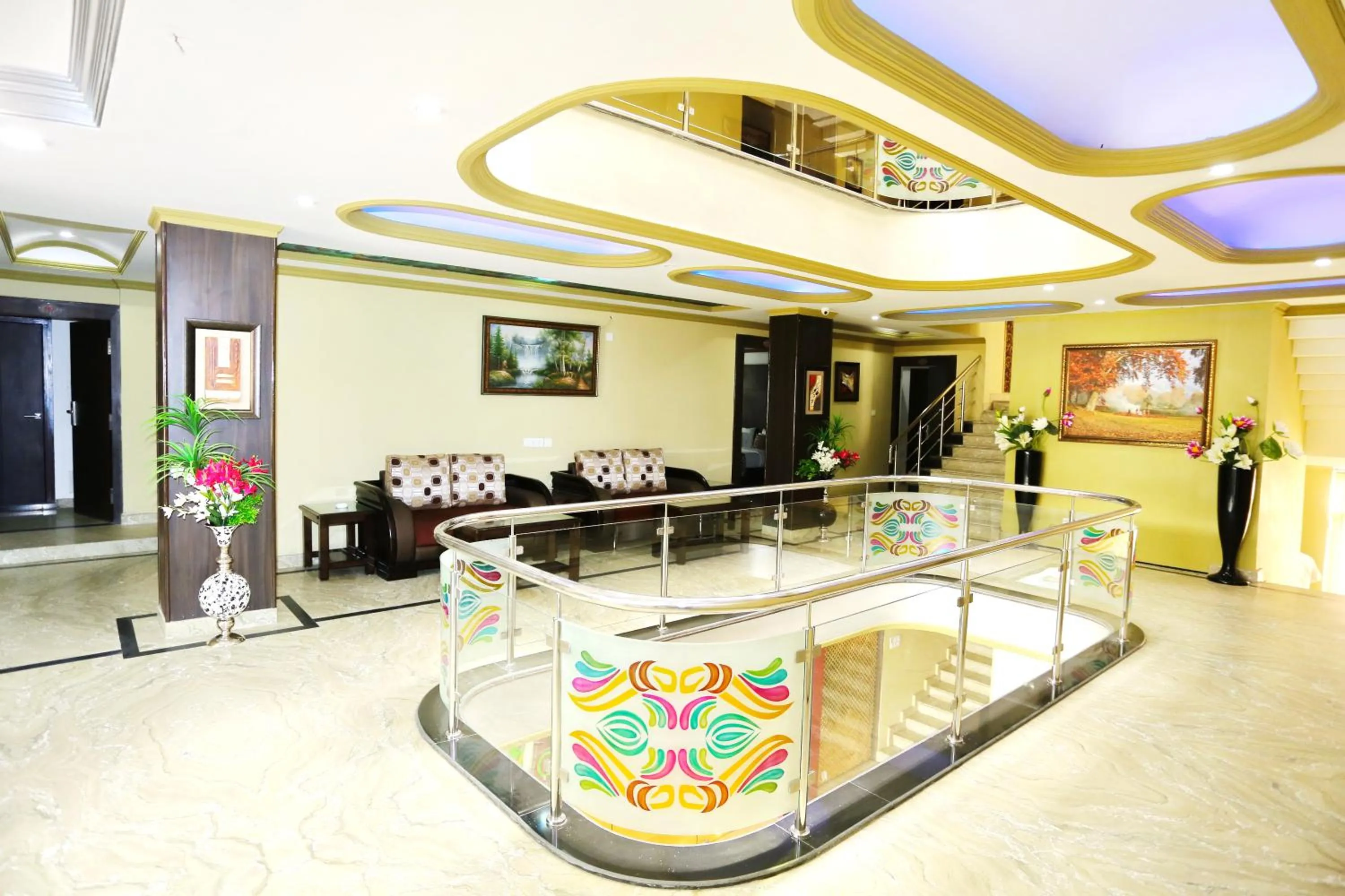 Lounge or bar in Crown Plaza Residency