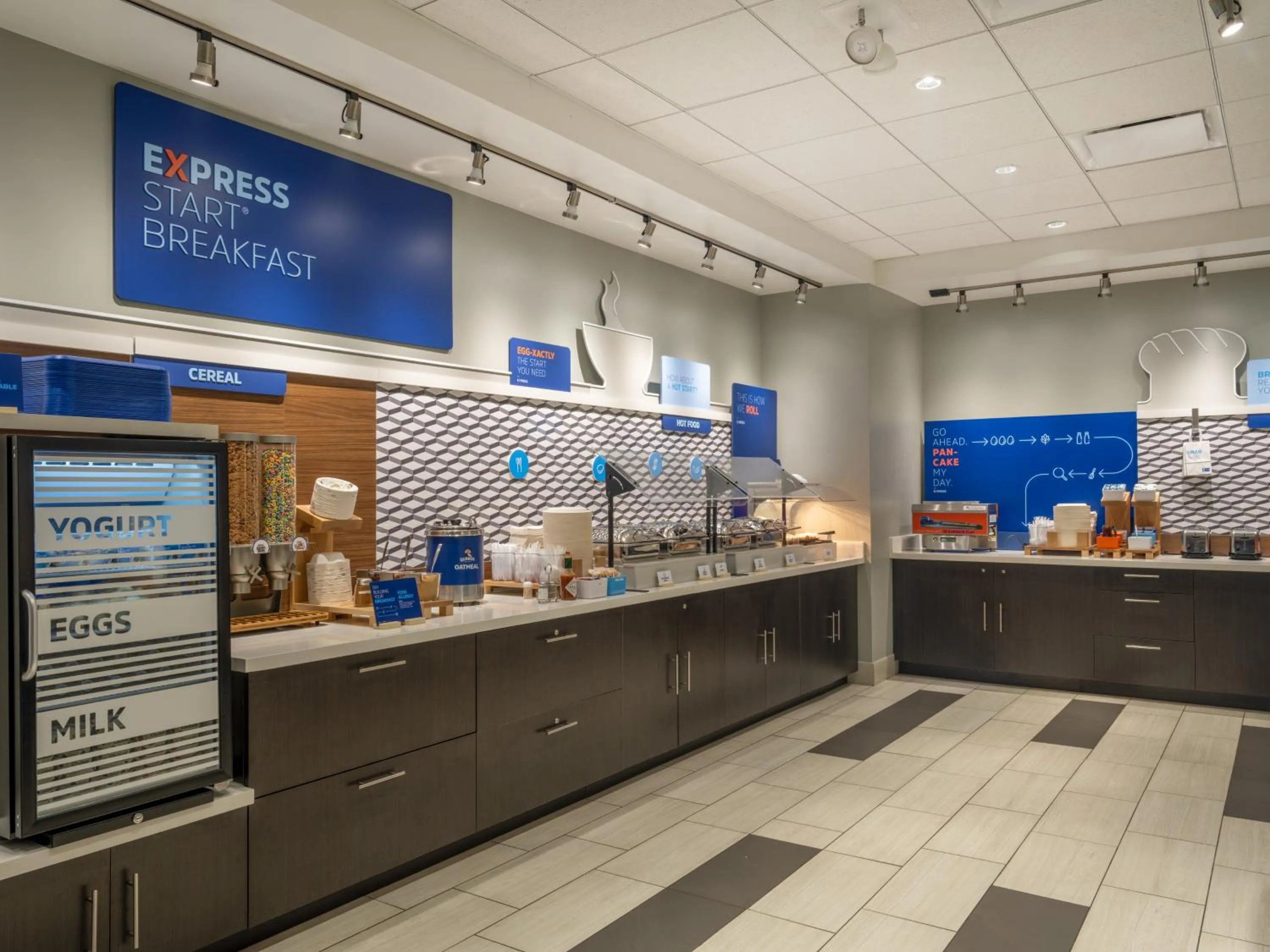 Breakfast in Holiday Inn Express & Suites - Watertown by IHG