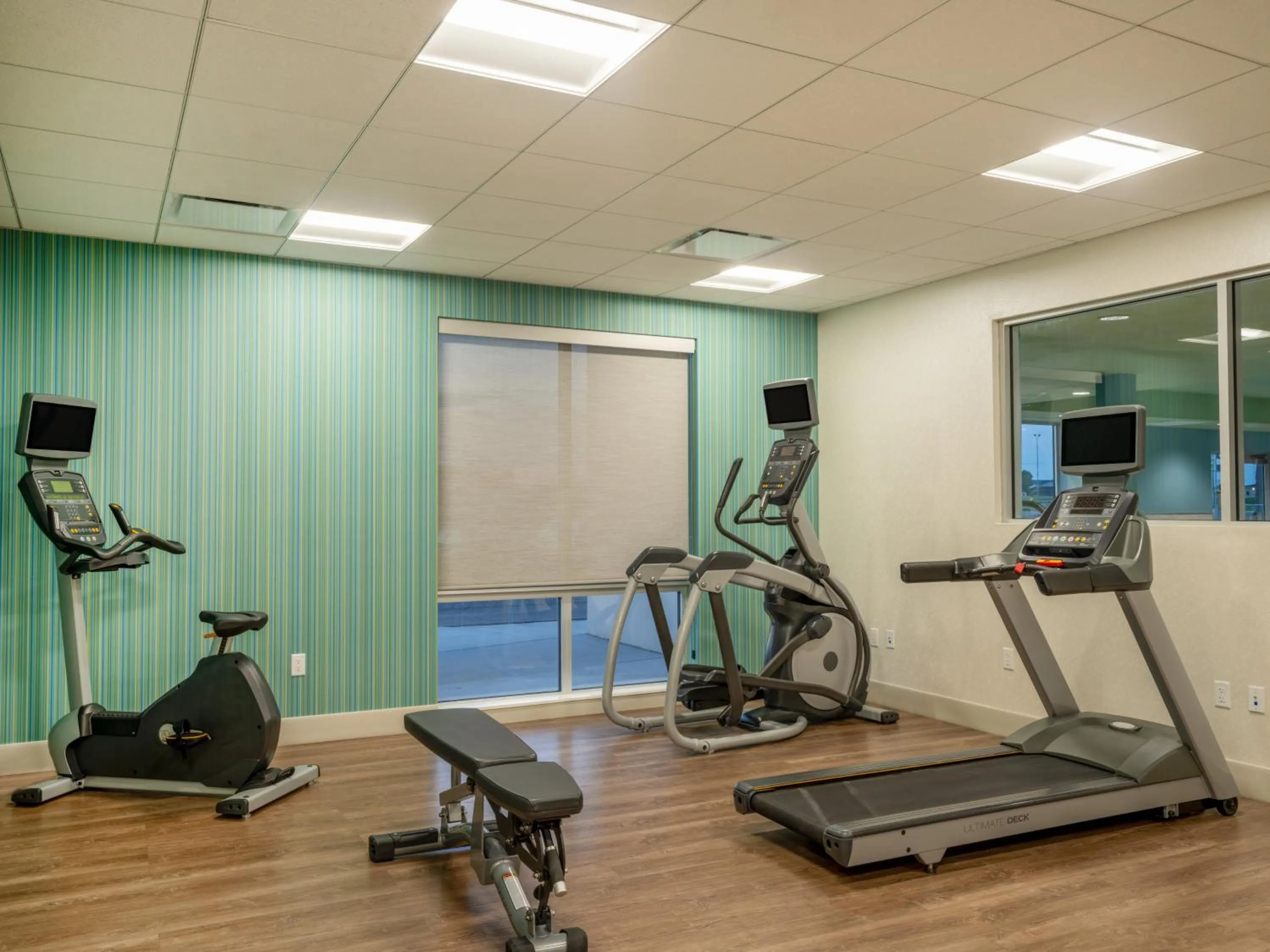 Fitness centre/facilities in Holiday Inn Express & Suites - Watertown by IHG