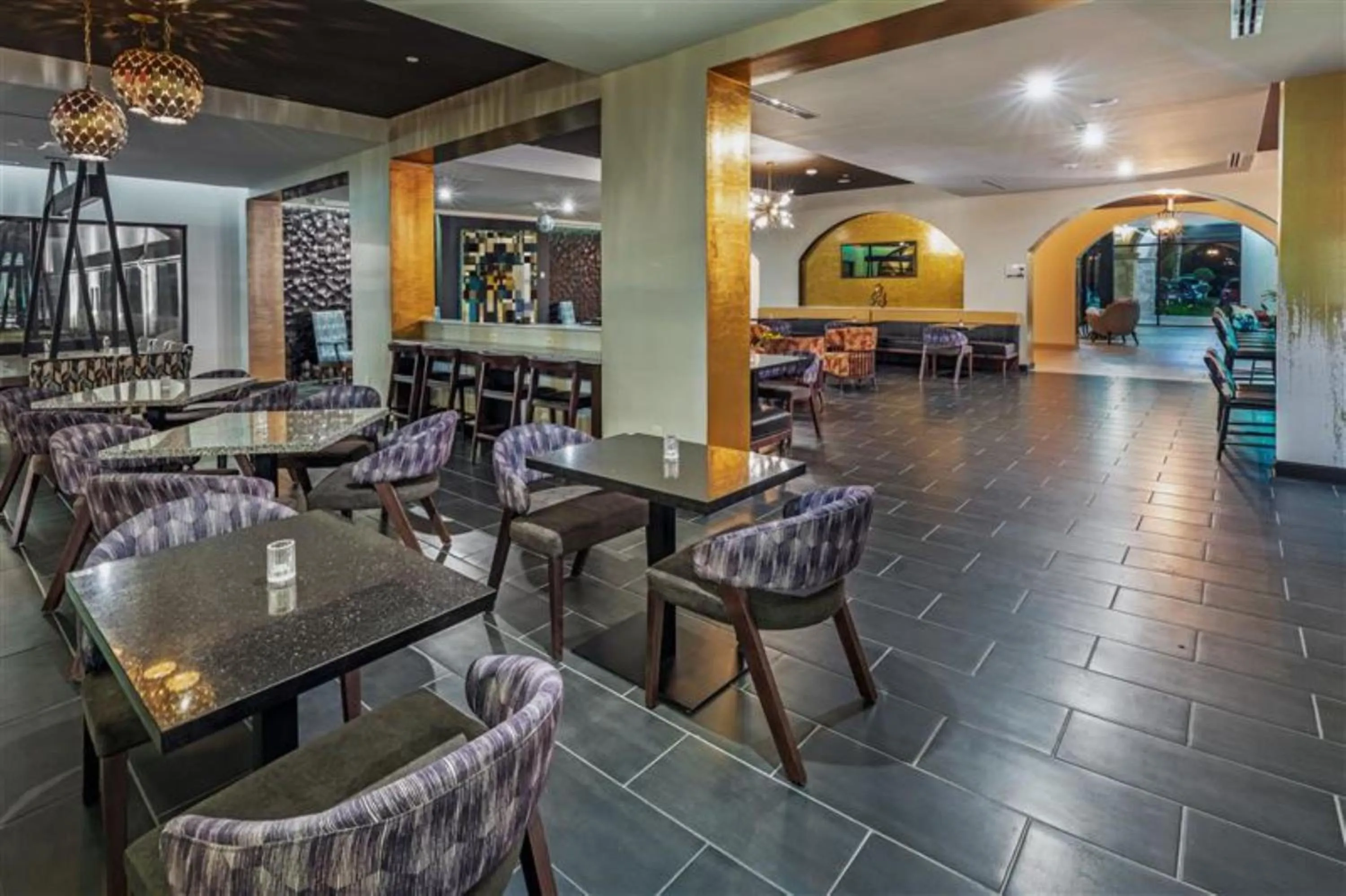 Restaurant/places to eat in Hotel Indigo Spring - Woodlands Area by IHG
