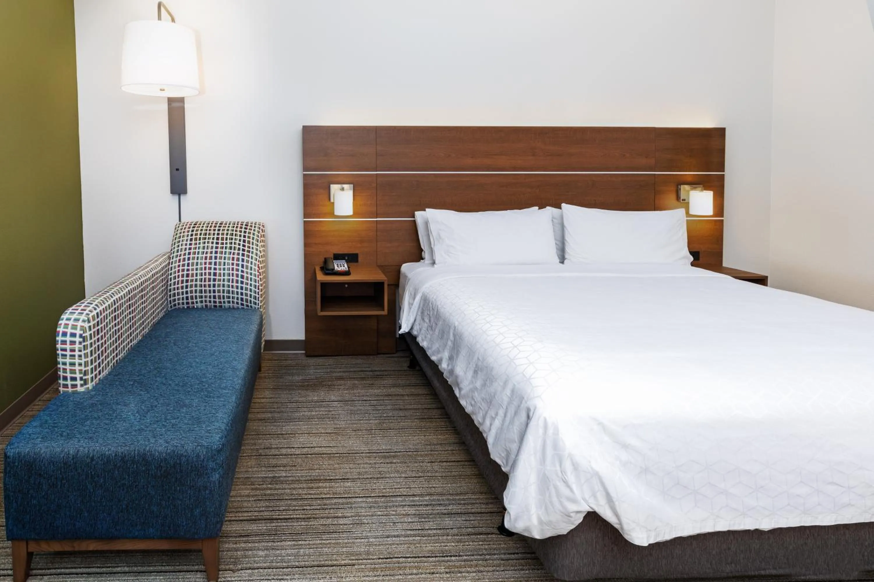 Bed in Holiday Inn Express & Suites - Stafford NW - Sugar Land by IHG