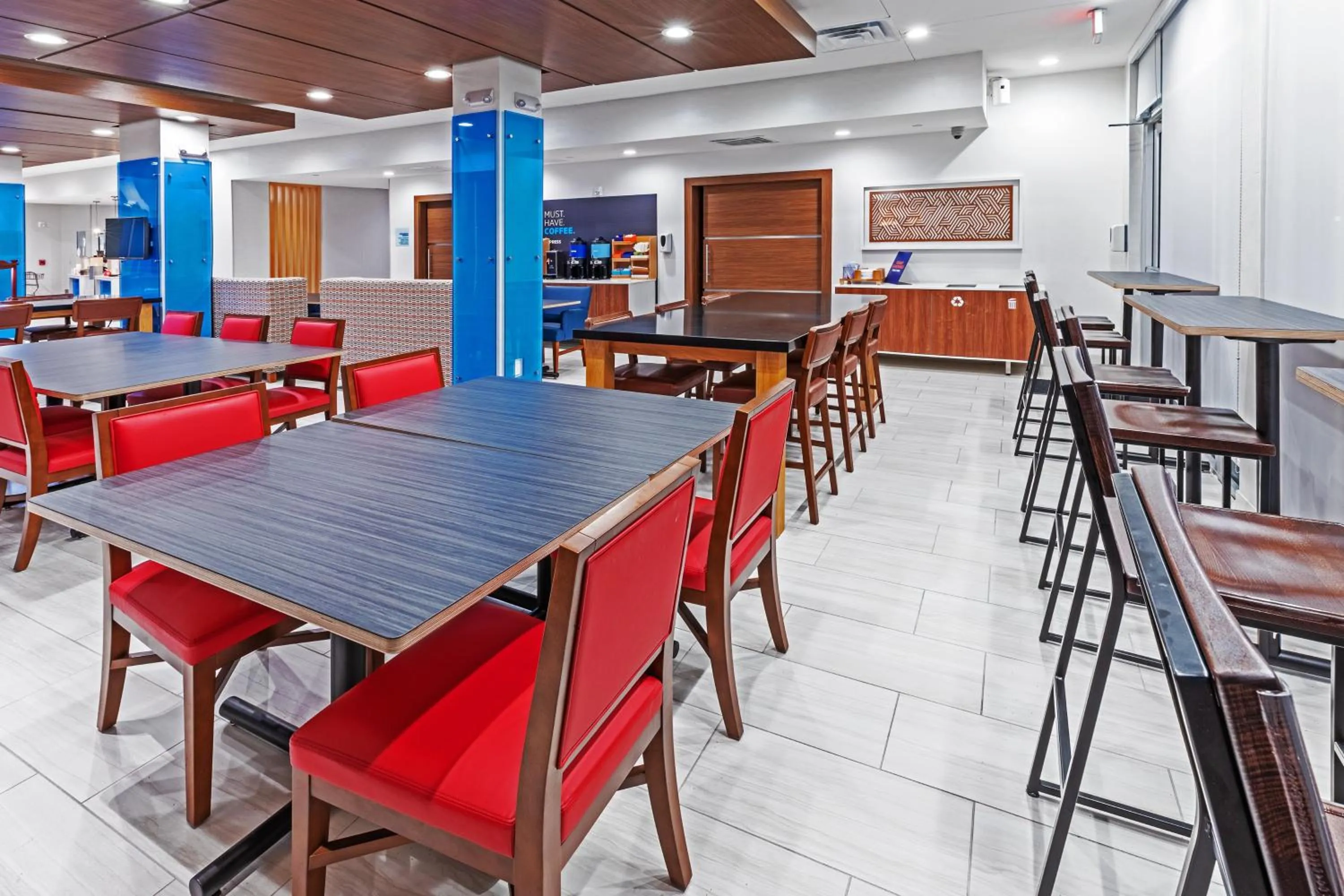 Restaurant/places to eat in Holiday Inn Express & Suites - Stafford NW - Sugar Land by IHG