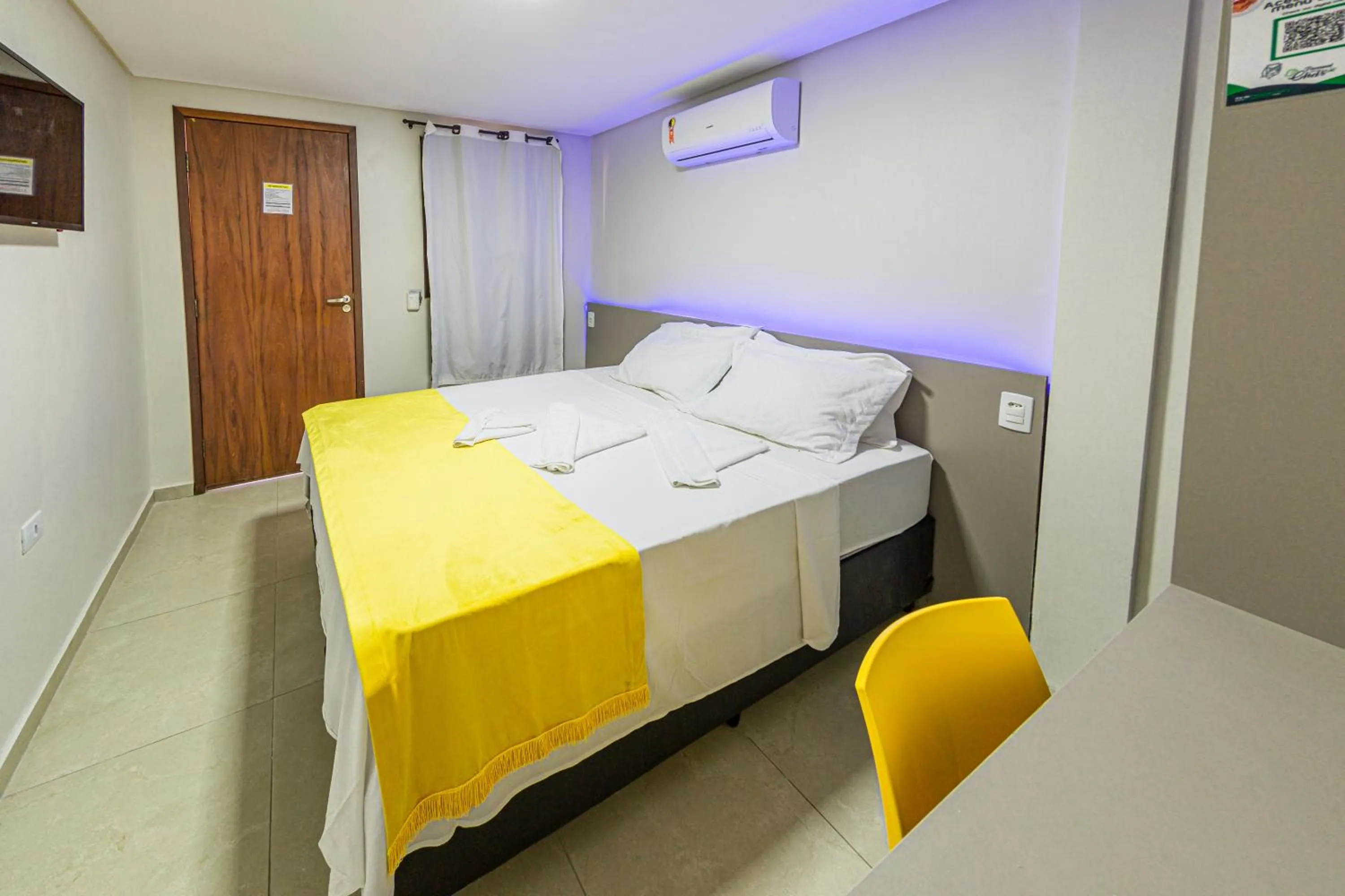 Bed in Pousada Maanaim Porto