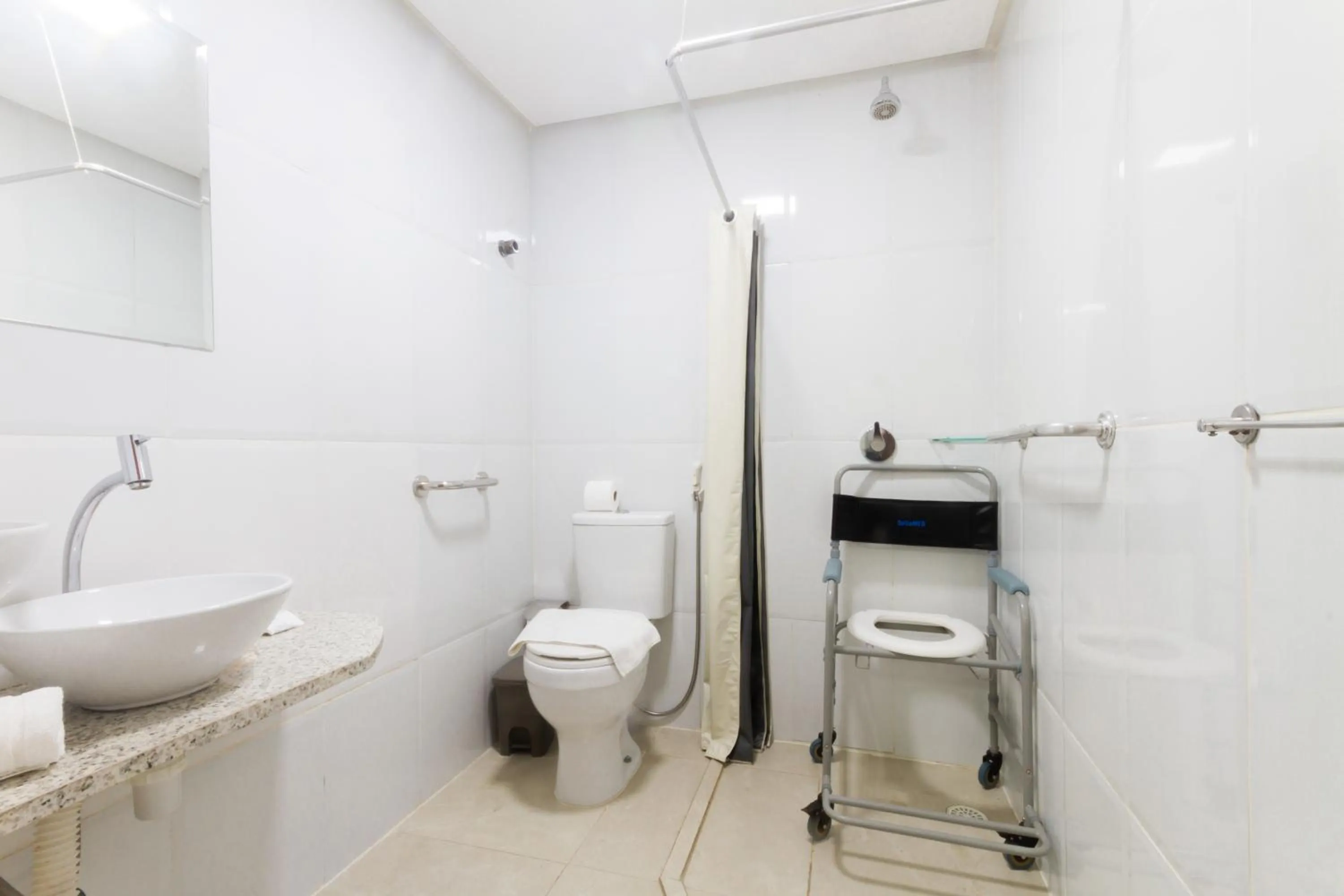 acessibility in Pousada Maanaim Porto